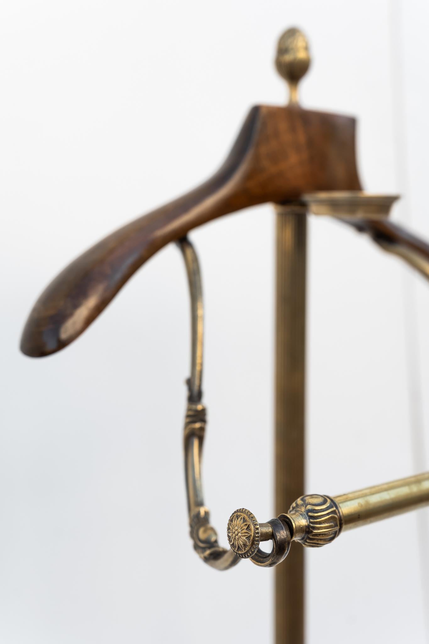 Mid-20th Century Servomuto in ottone e legno, Anni '40 in vendita