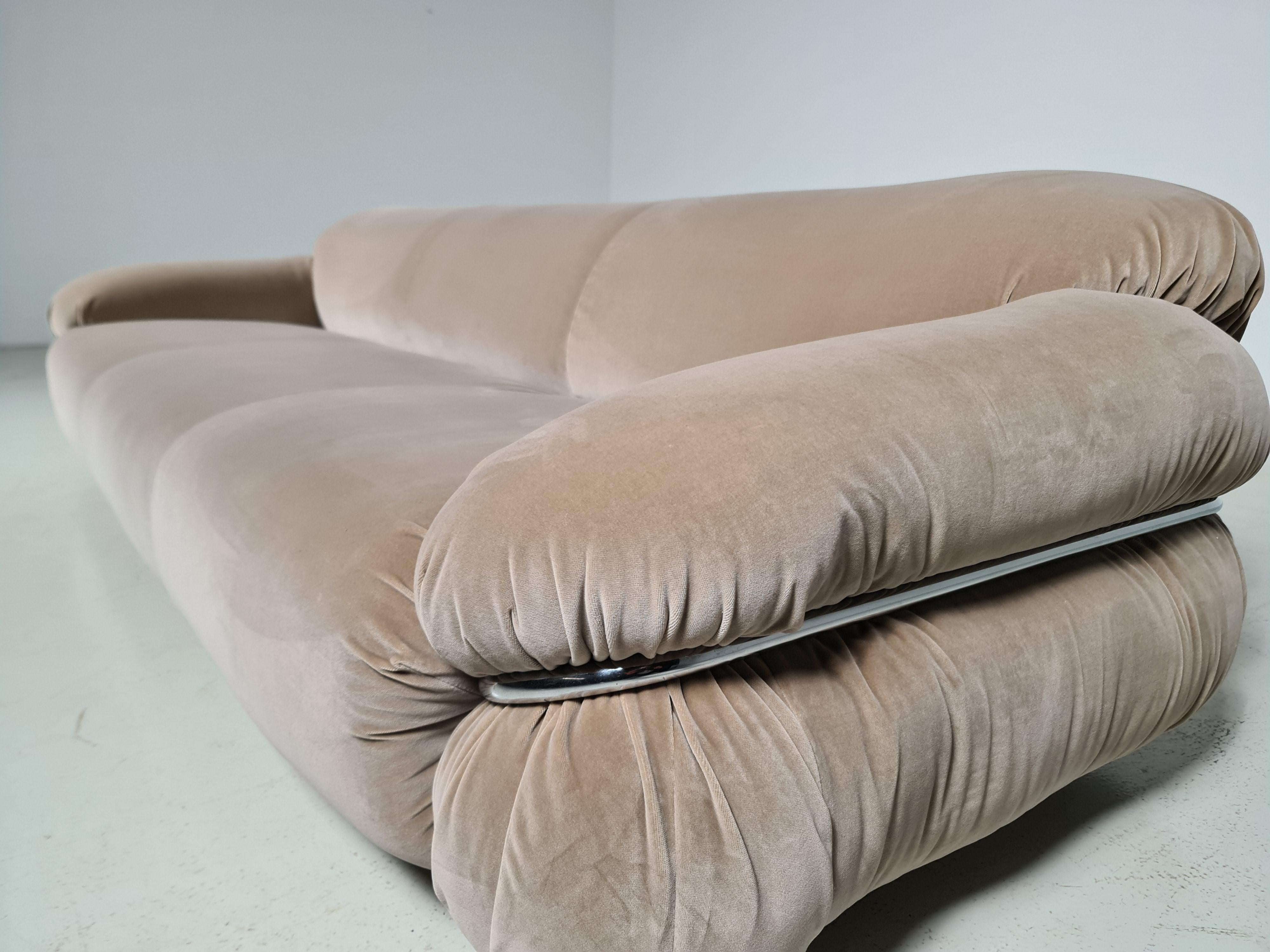 Sesann 3-Seater Sofa by Gianfranco Frattini for Cassina, 1970s In Good Condition In amstelveen, NL