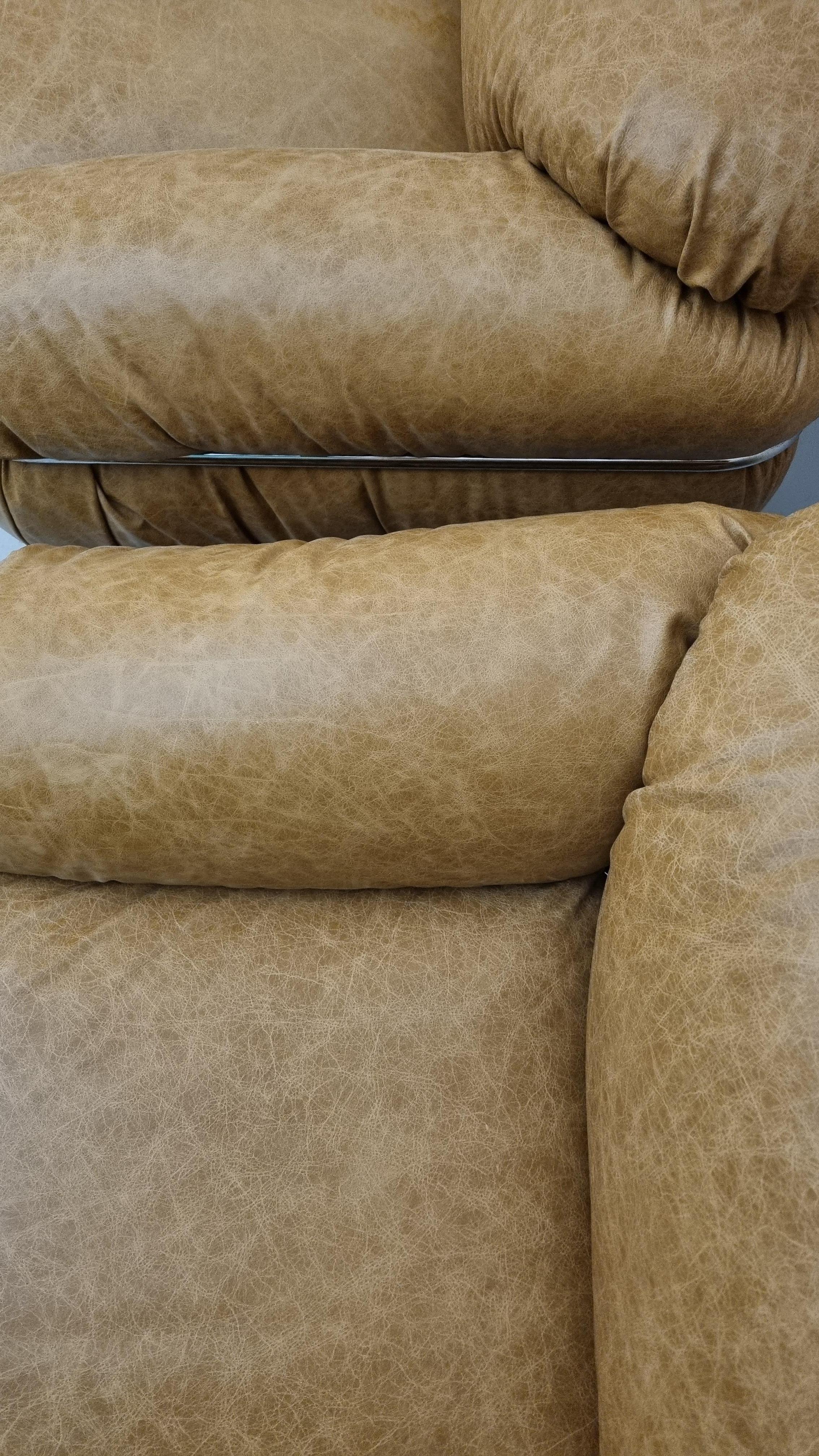 Fin du 20e siècle Fauteuils Sesann conçus par Gianfranco Frattini pour Cassina, 1970 en vente