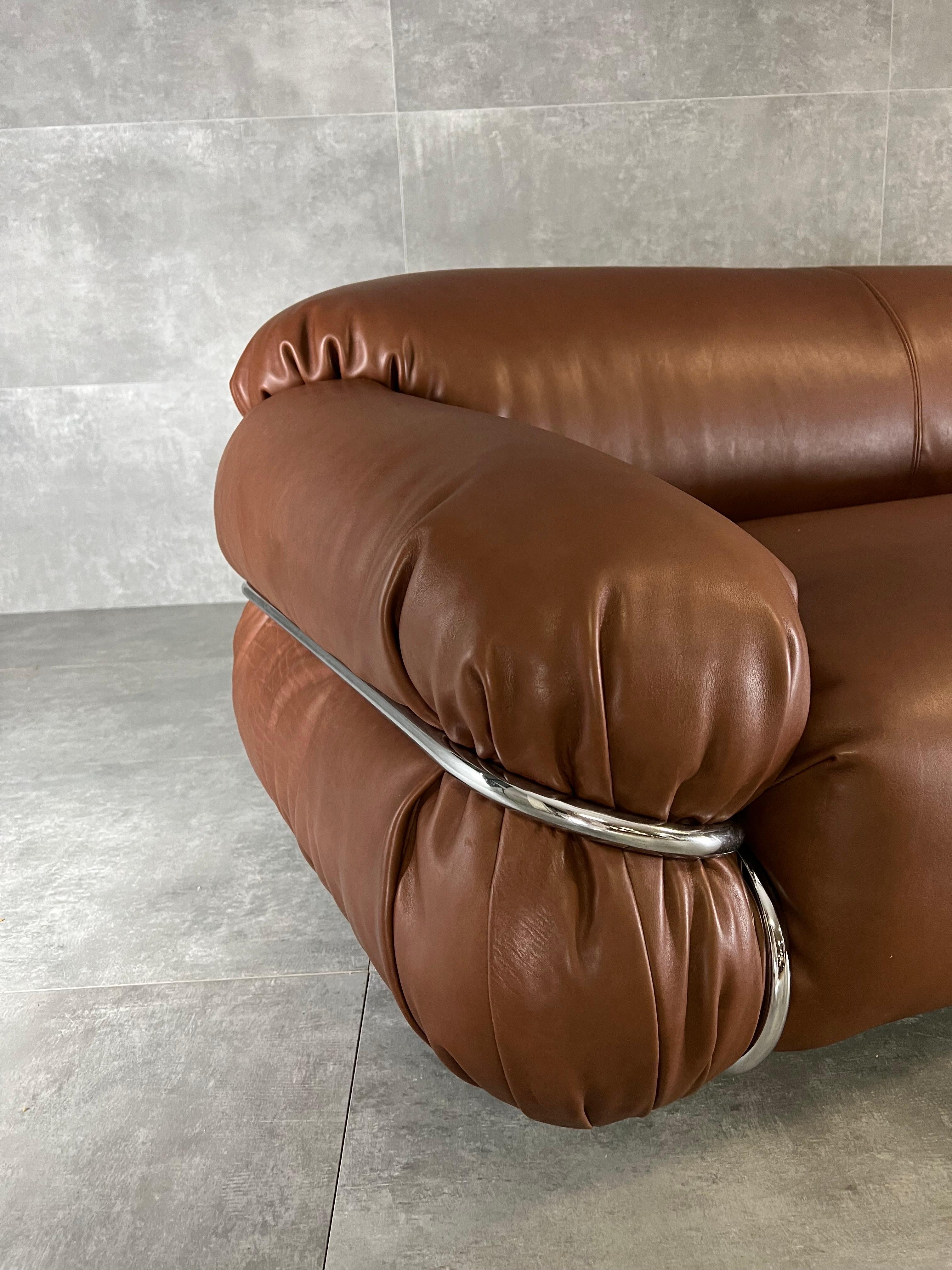 Leather Sesann leather sofa by Giancarlo Frattini for Cassina, Italy, 1970s For Sale