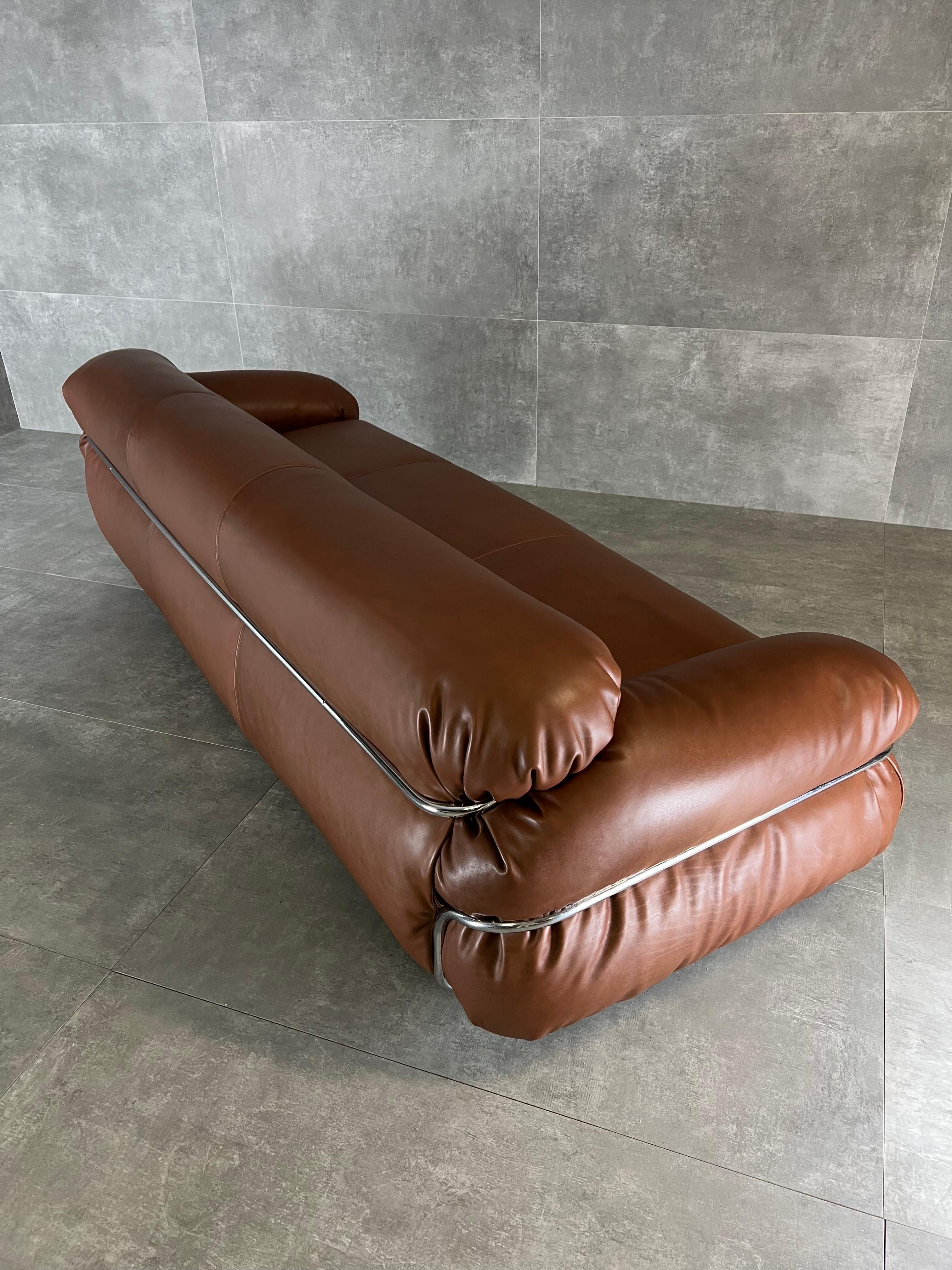 Sesann leather sofa by Giancarlo Frattini for Cassina, Italy, 1970s For Sale 4