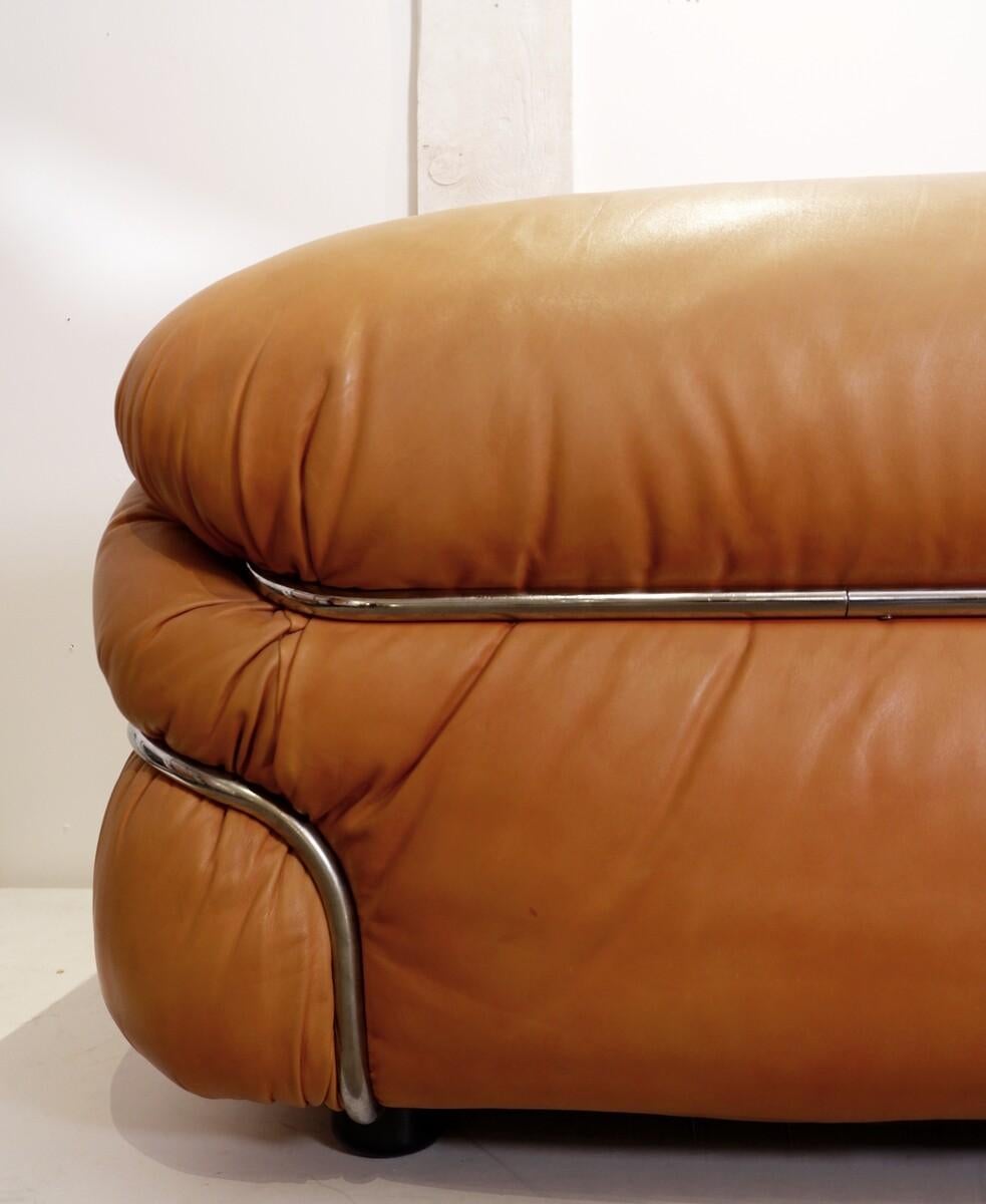 Italian Sesann sofa by Gianfranco Frattini, for Cassina, Italy, 1960's For Sale