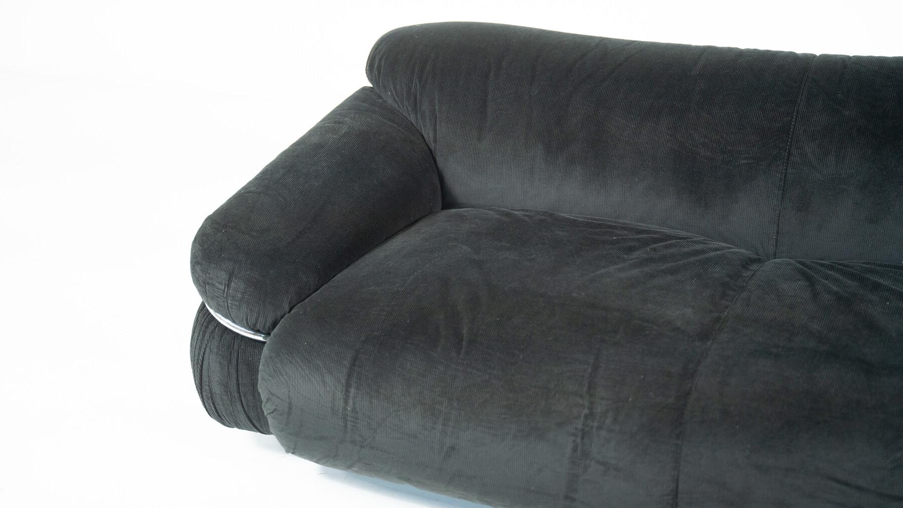 Canapé Sesann de Gianfranco Frattini pour Cassina, Italie, 1970

Réédition d'un design historique de Gianfranco Frattini, Sesann est une collection de canapés et de fauteuils aux formes douces et accueillantes qui évoquent des sentiments de chaleur