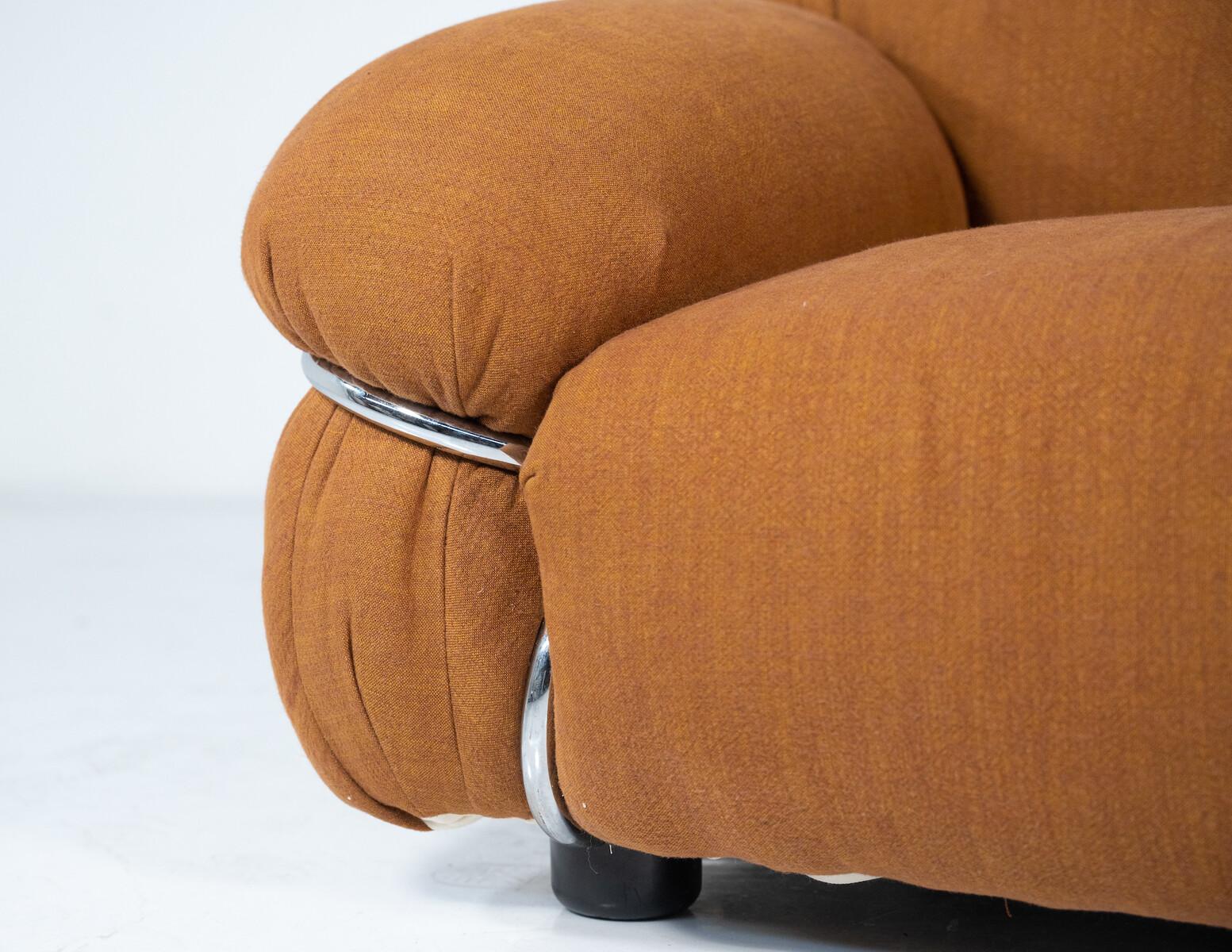 Sesann Sofa by Gianfranco Frattini for Cassina, New Upholstery, Italy, 1970s im Angebot 7