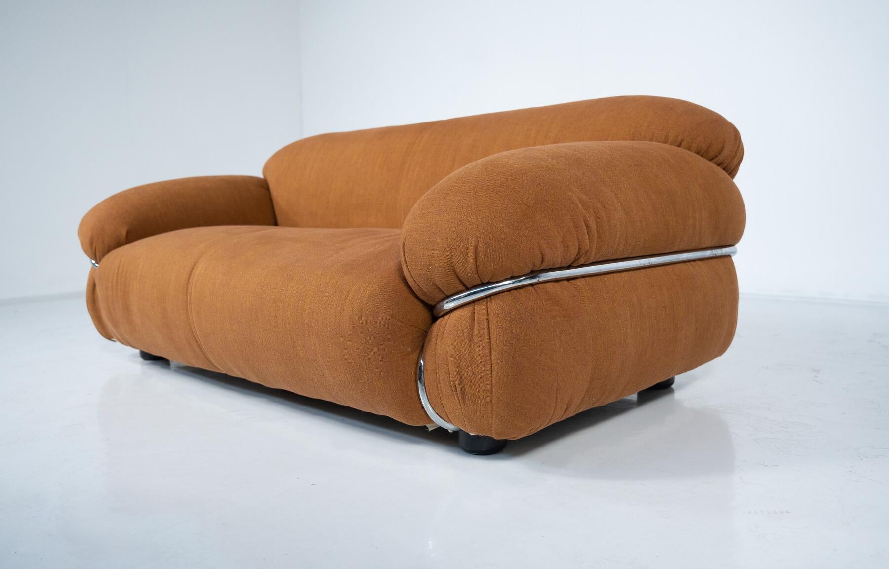 Sesann Sofa by Gianfranco Frattini for Cassina, New Upholstery, Italy, 1970s im Angebot 2