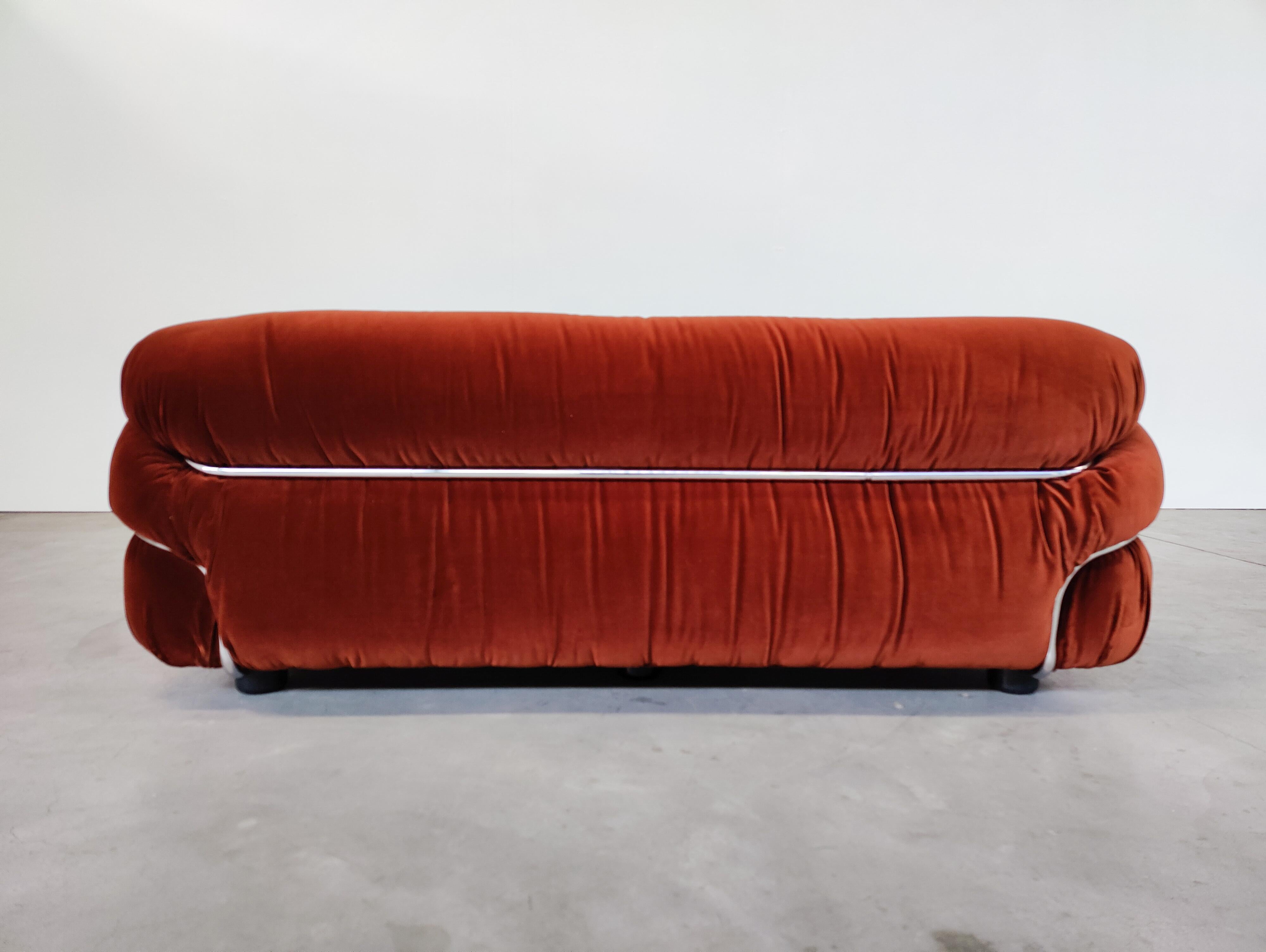 Sesann Sofa by Gianfranco Frattini for Cassina, Orange Velvet, Italy, 1970s 3