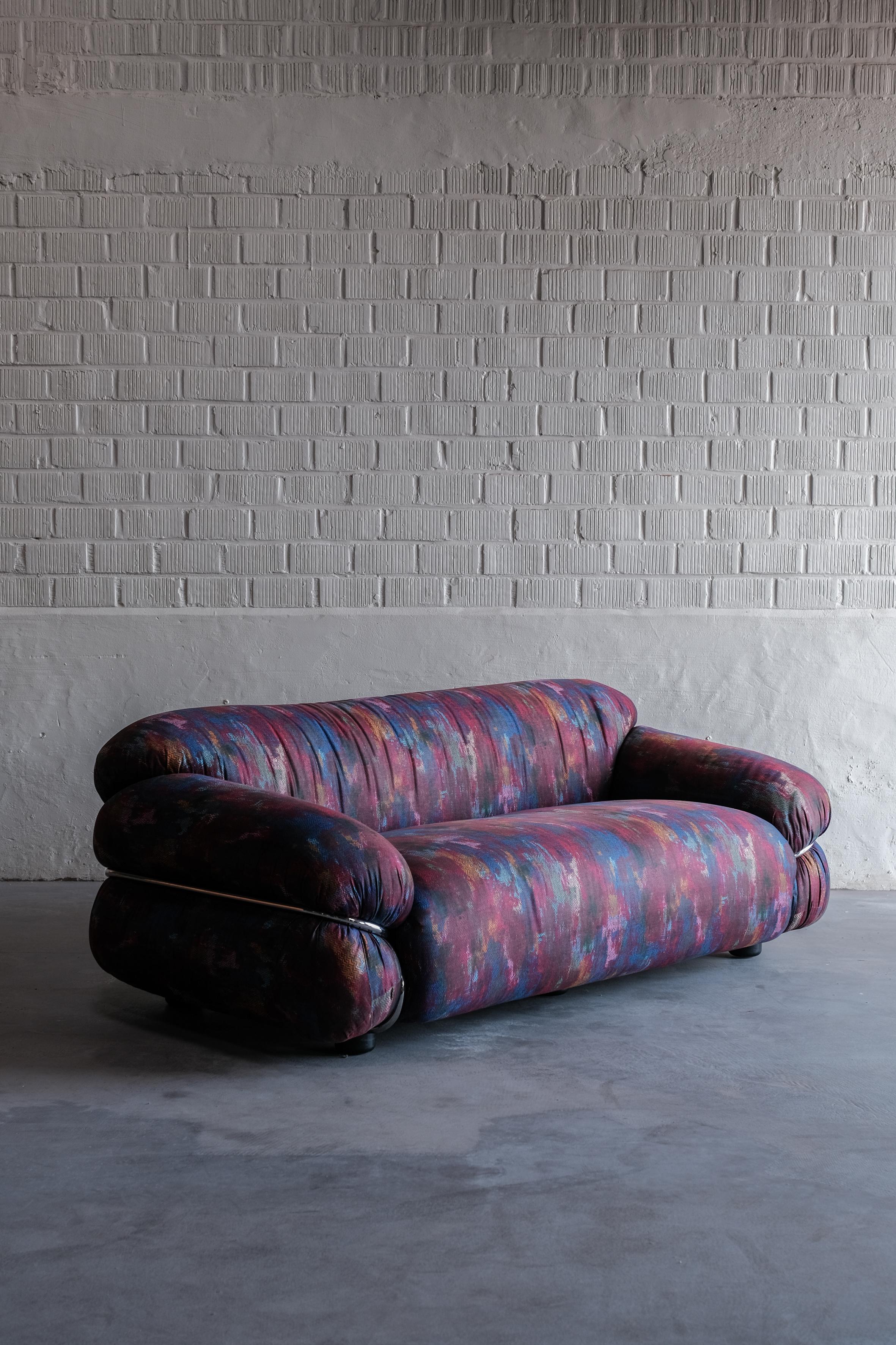 Sesann Sofa by Gianfranco Frattini for Cassina with Original Upholstery 1