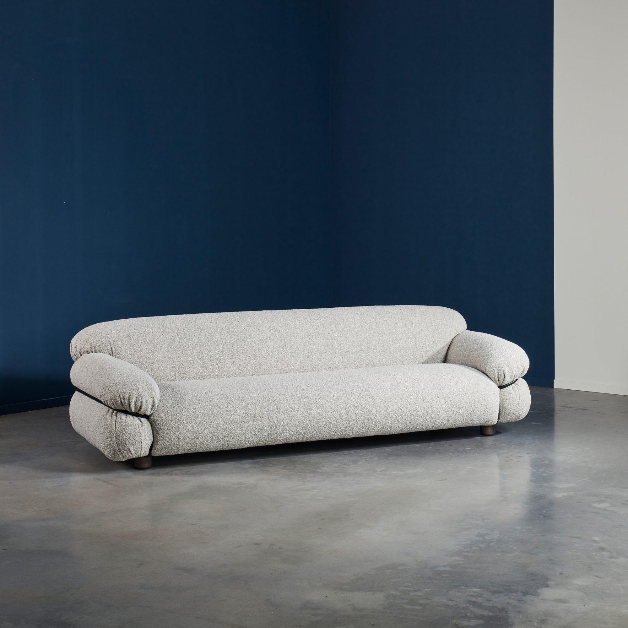 Italian Sesann – Sofa in fabric by Gianfranco Frattini for Tacchini W 240 cm (94.49 in) in vendita