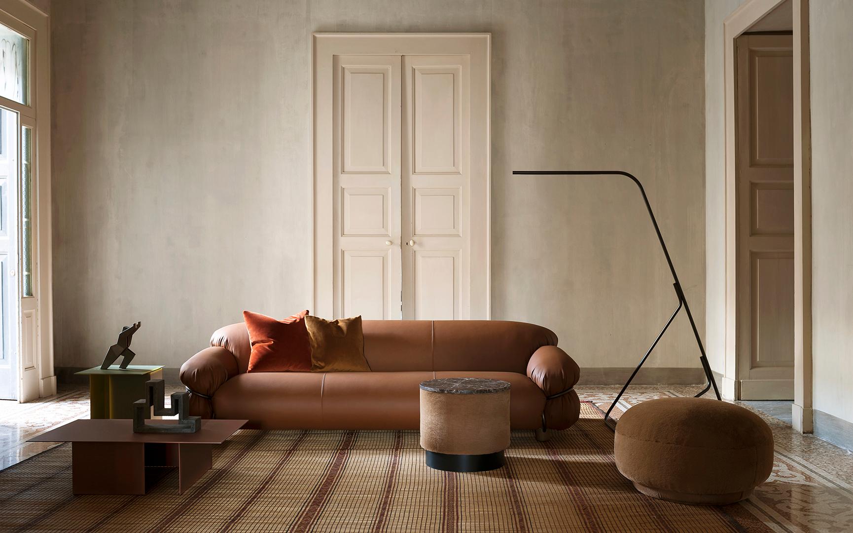 Sesann �– Sofa in leather by Gianfranco Frattini for Tacchini W 240 cm (94.49 in) In condizioni Nuovo in vendita a Alcamo, IT