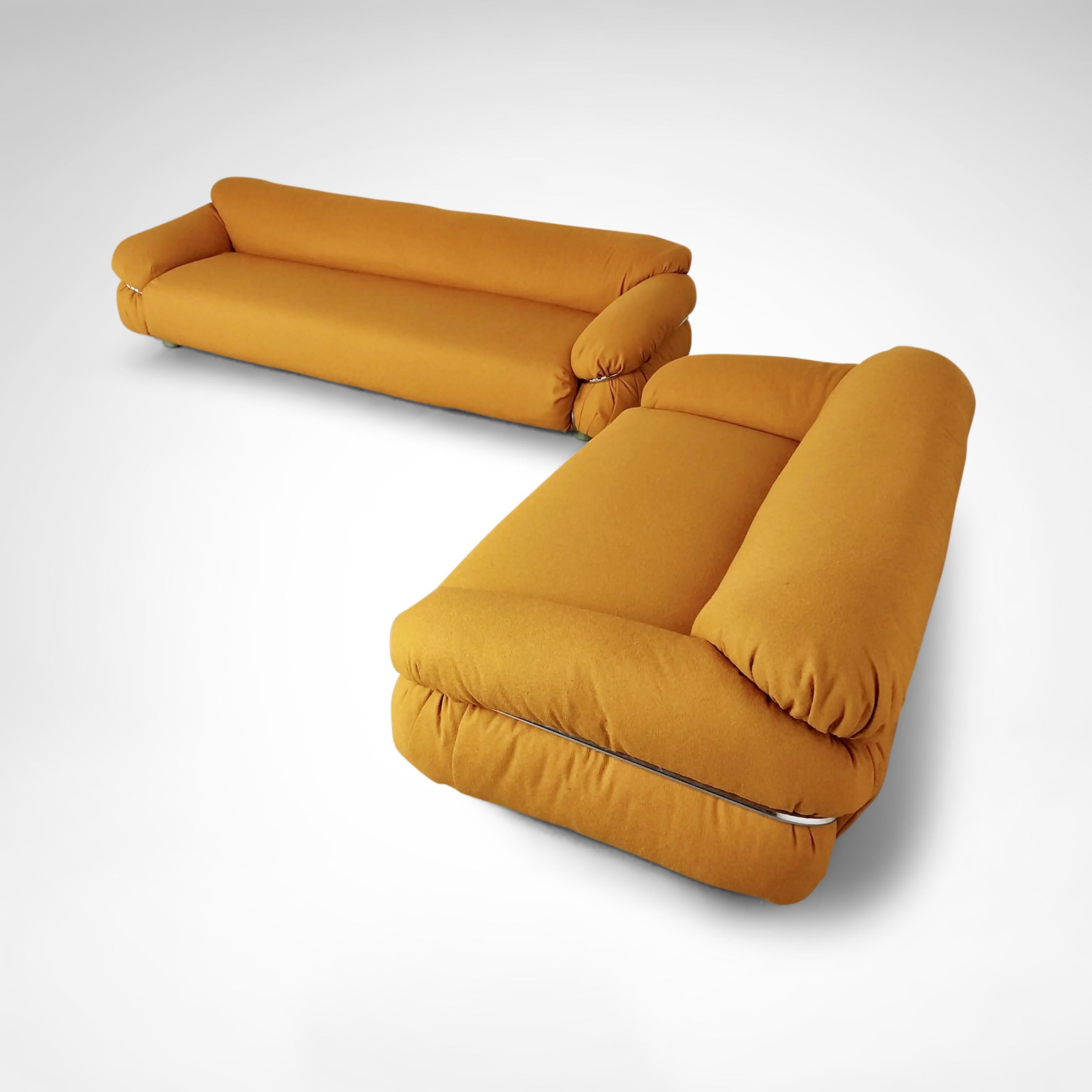 Canapé en bouclé jaune Sesann de Gianfranco Frattini pour Cassina 1970, ensemble de 2 en vente 2