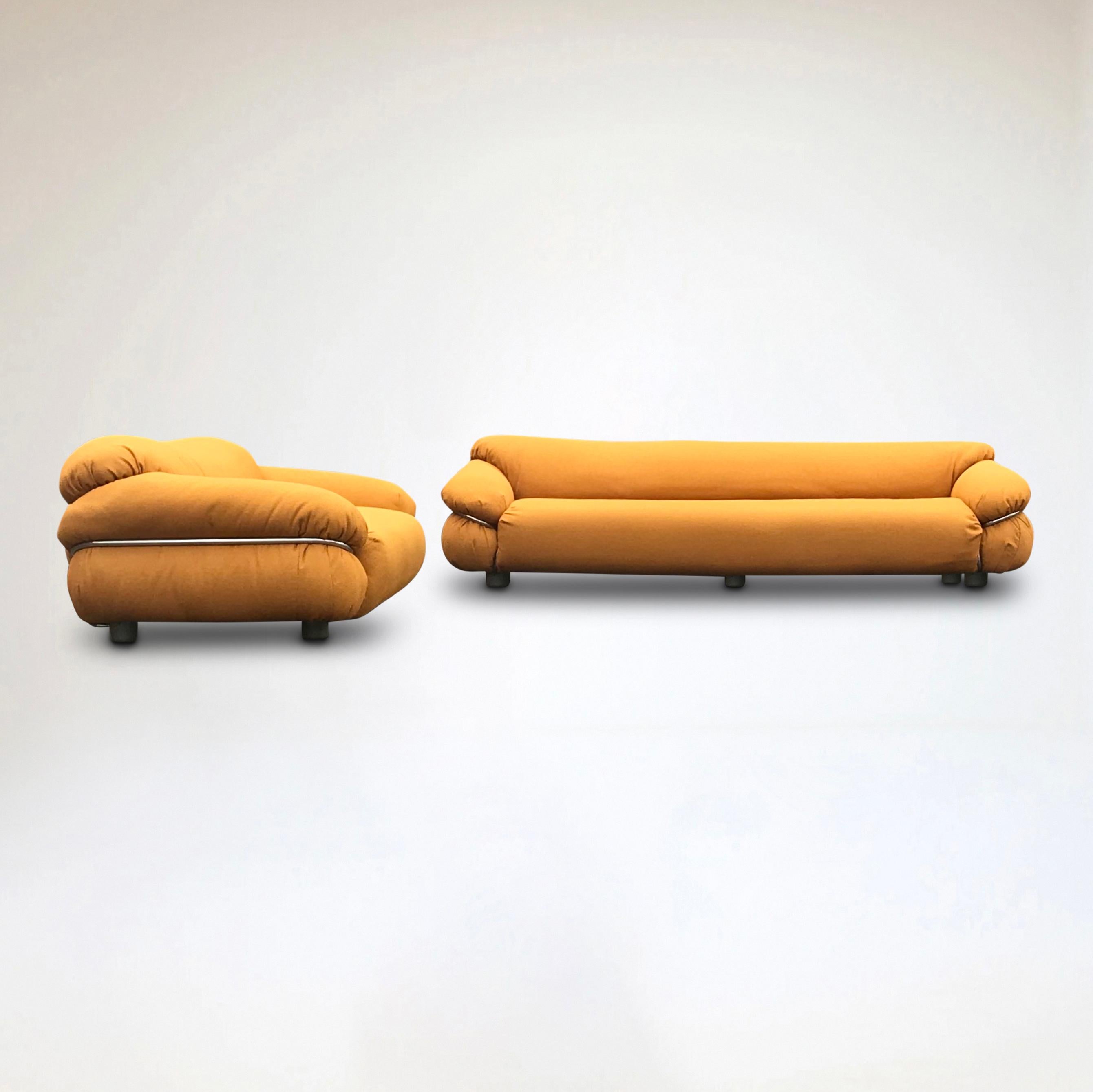 Late 20th Century Sesann yellow bouclé sofa by Gianfranco Frattini for Cassina 1970s, set of 2 For Sale