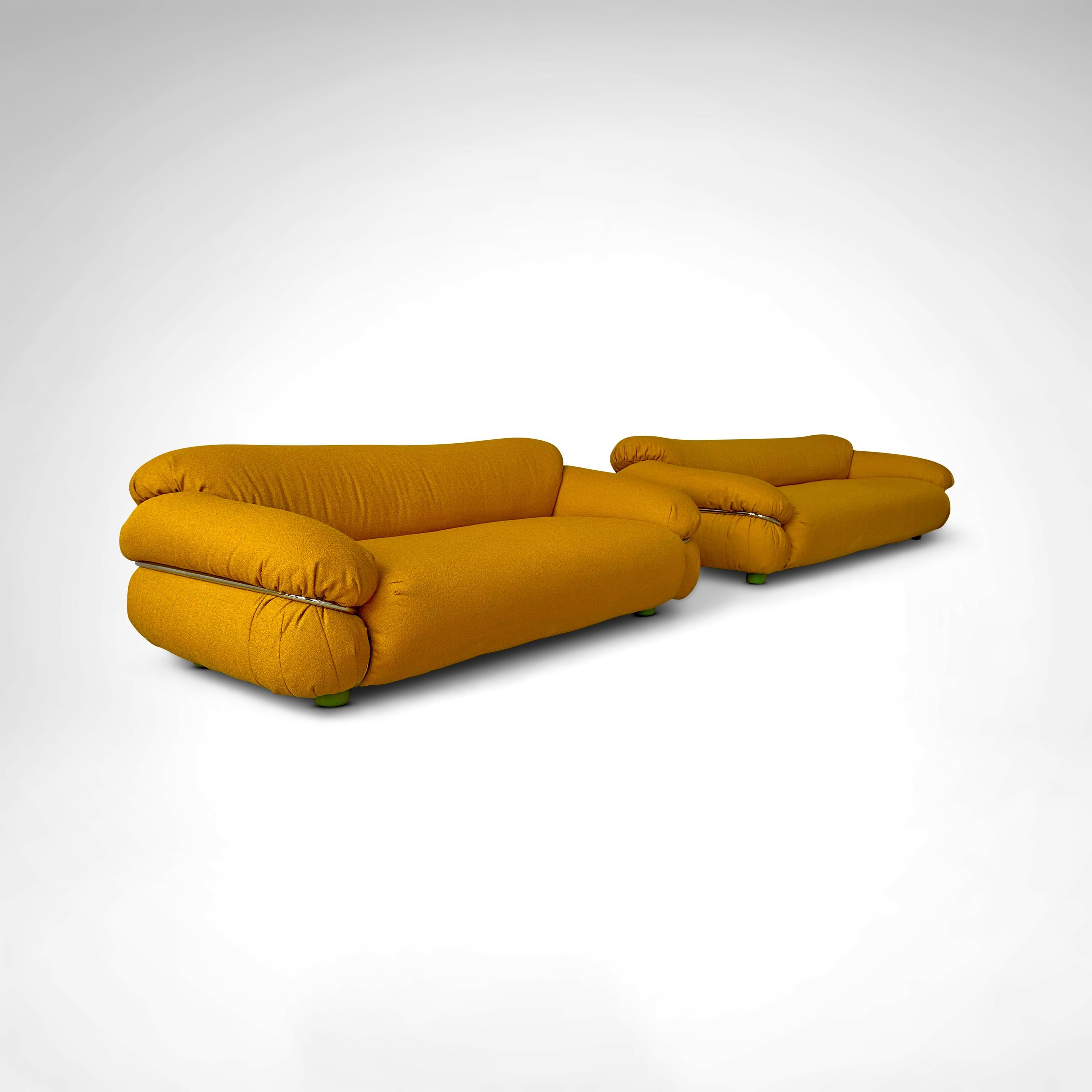 Sofá Sesann amarillo bouclé de Gianfranco Frattini para Cassina años 70, set de 2 Metal en venta