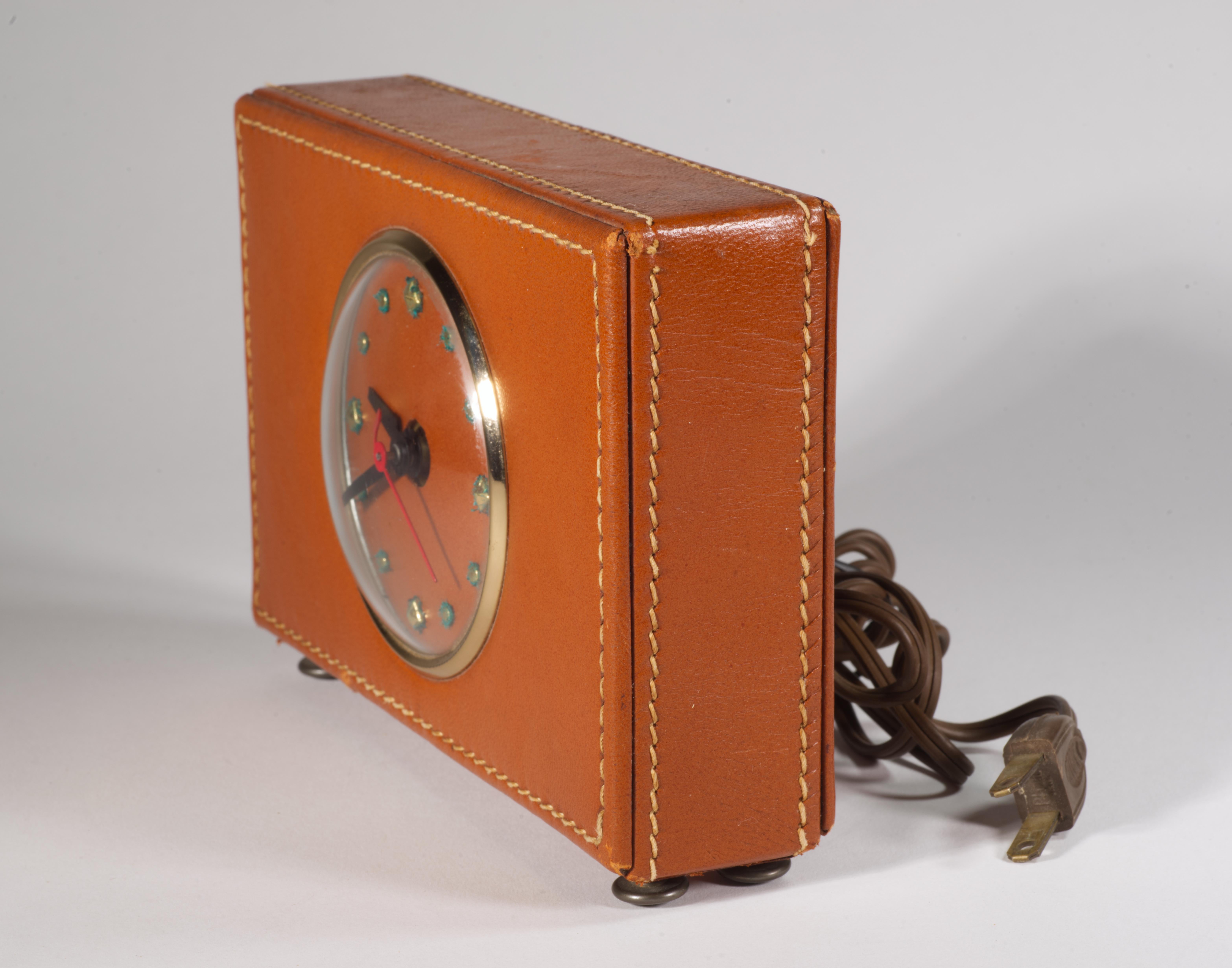 Session Leather Table clock. In Good Condition In Clifton Springs, NY