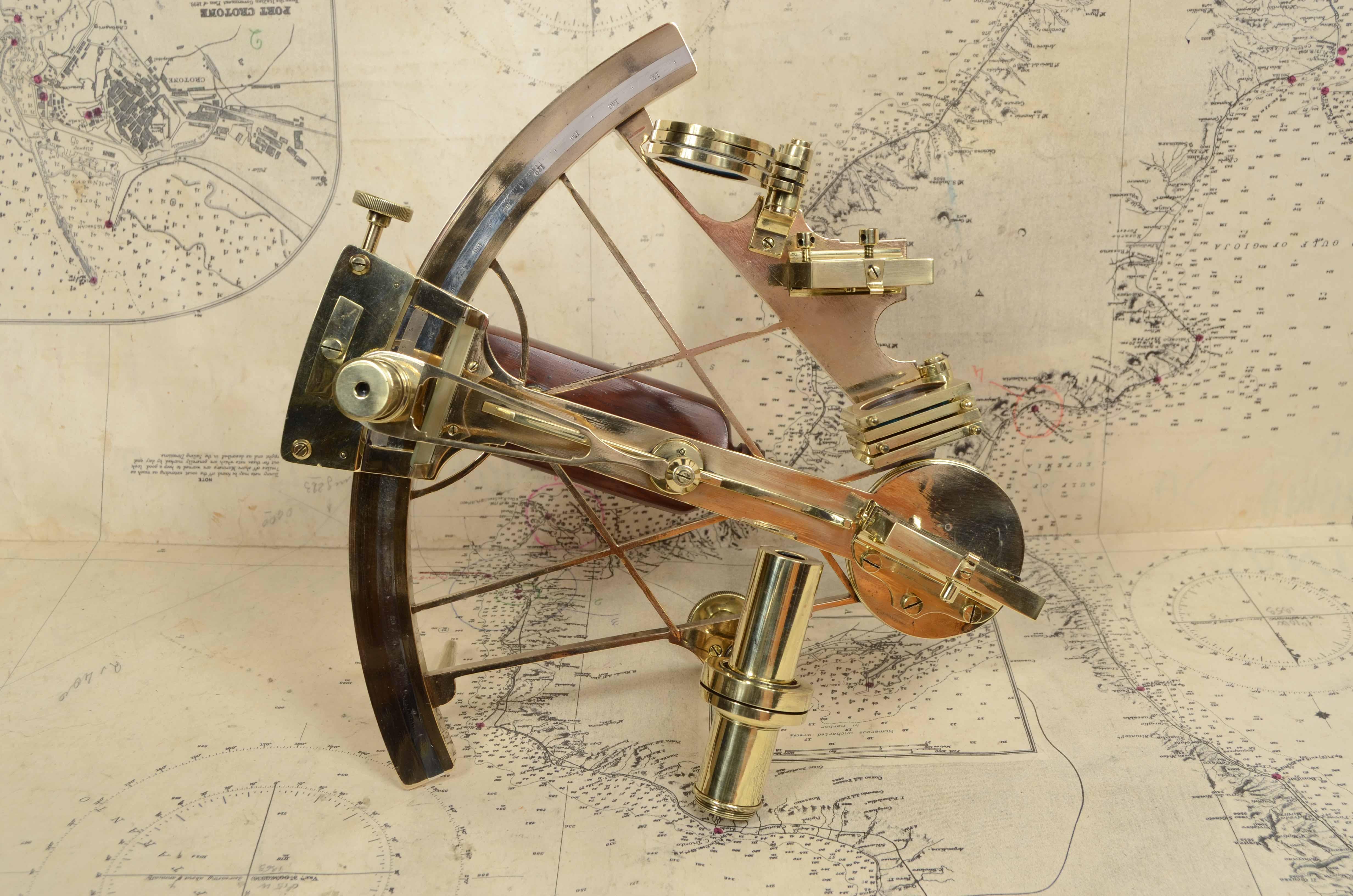 Brass sextant signed Heath & C. Crayford London from the second half of the 19th century 7