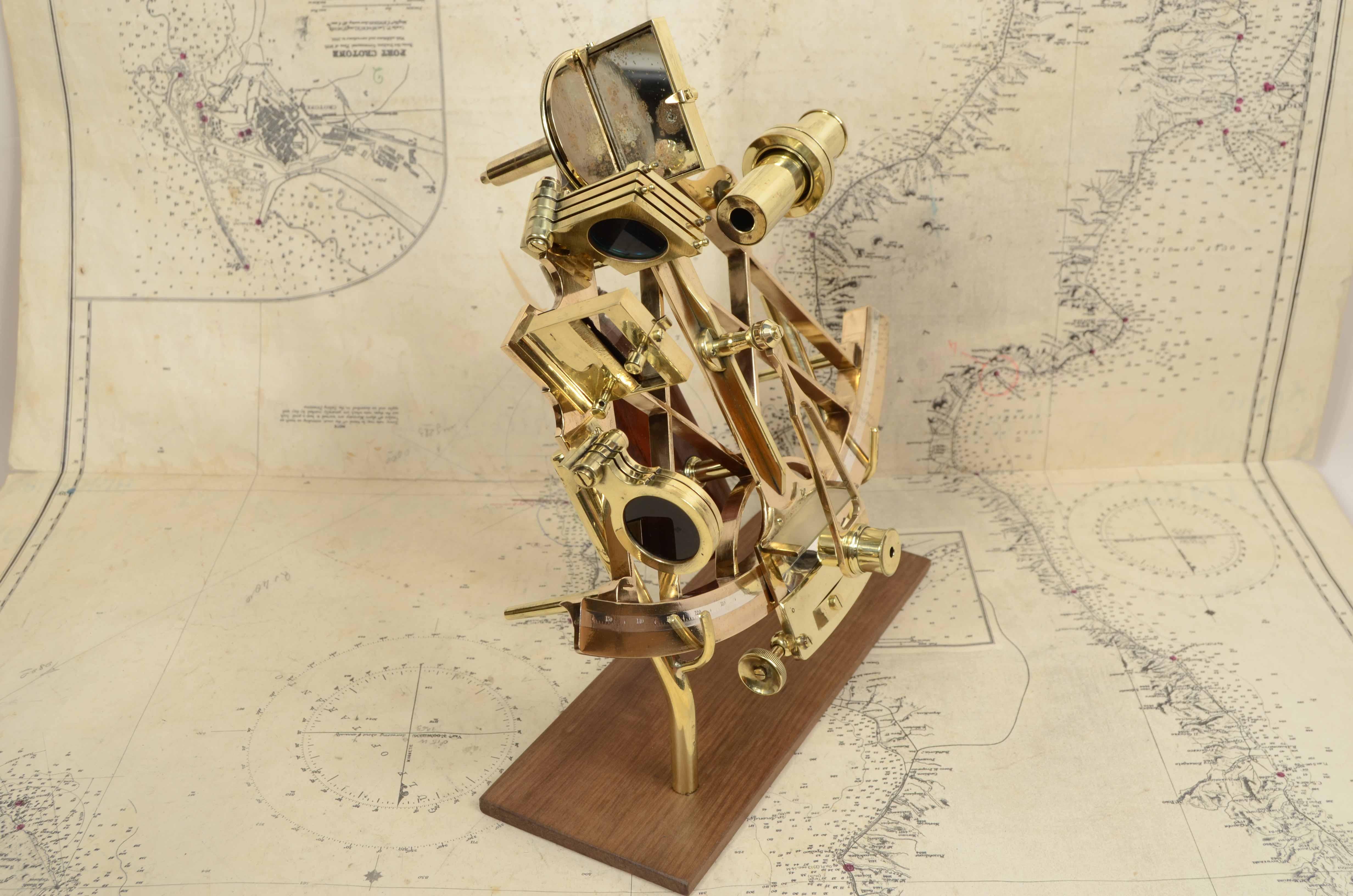 Brass sextant signed Heath & C. Crayford London from the second half of the 19th century 4