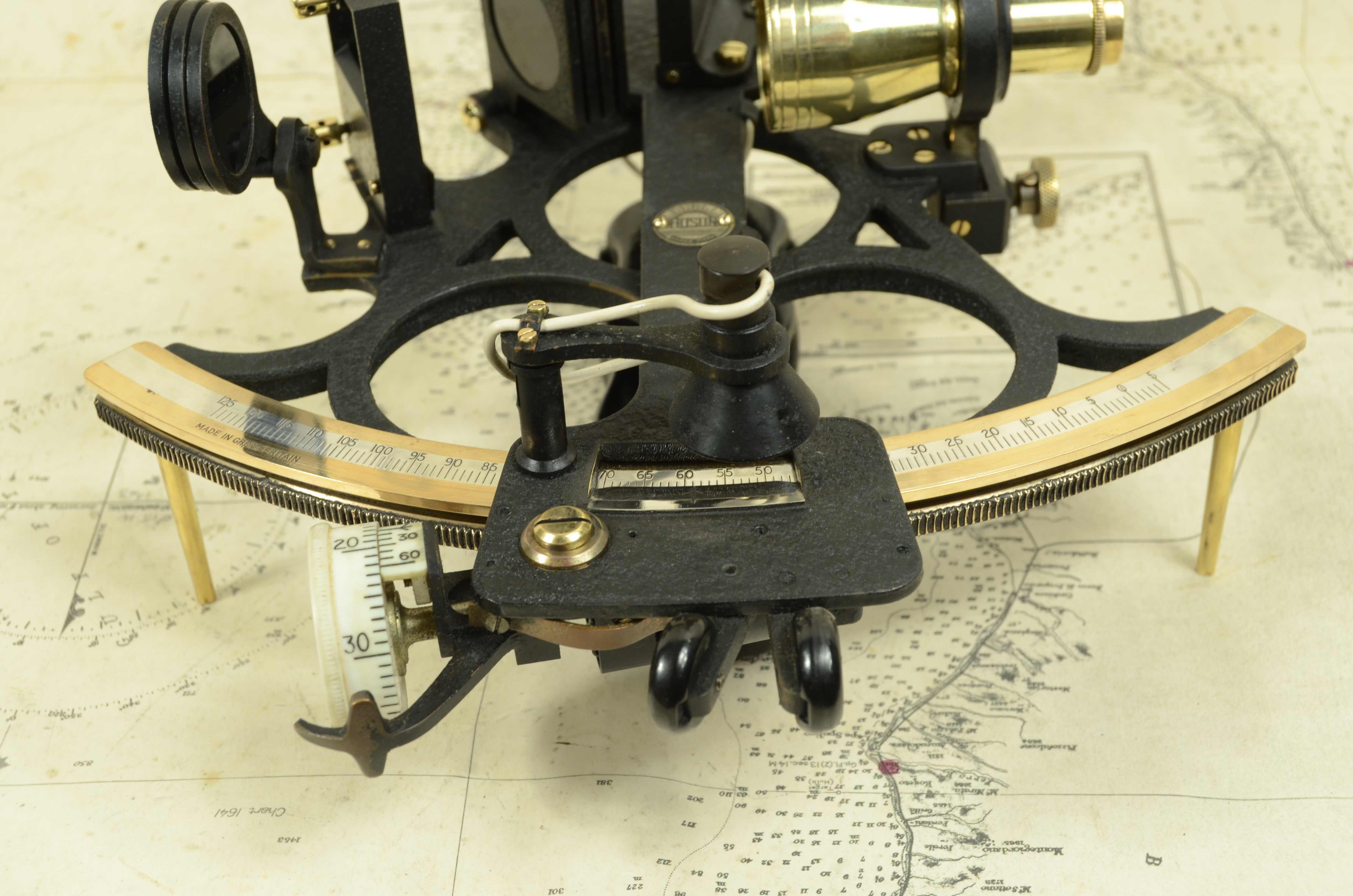 Brass sextant signed Husun Trade Mark  Serial No. 55040 from the 1930s 6