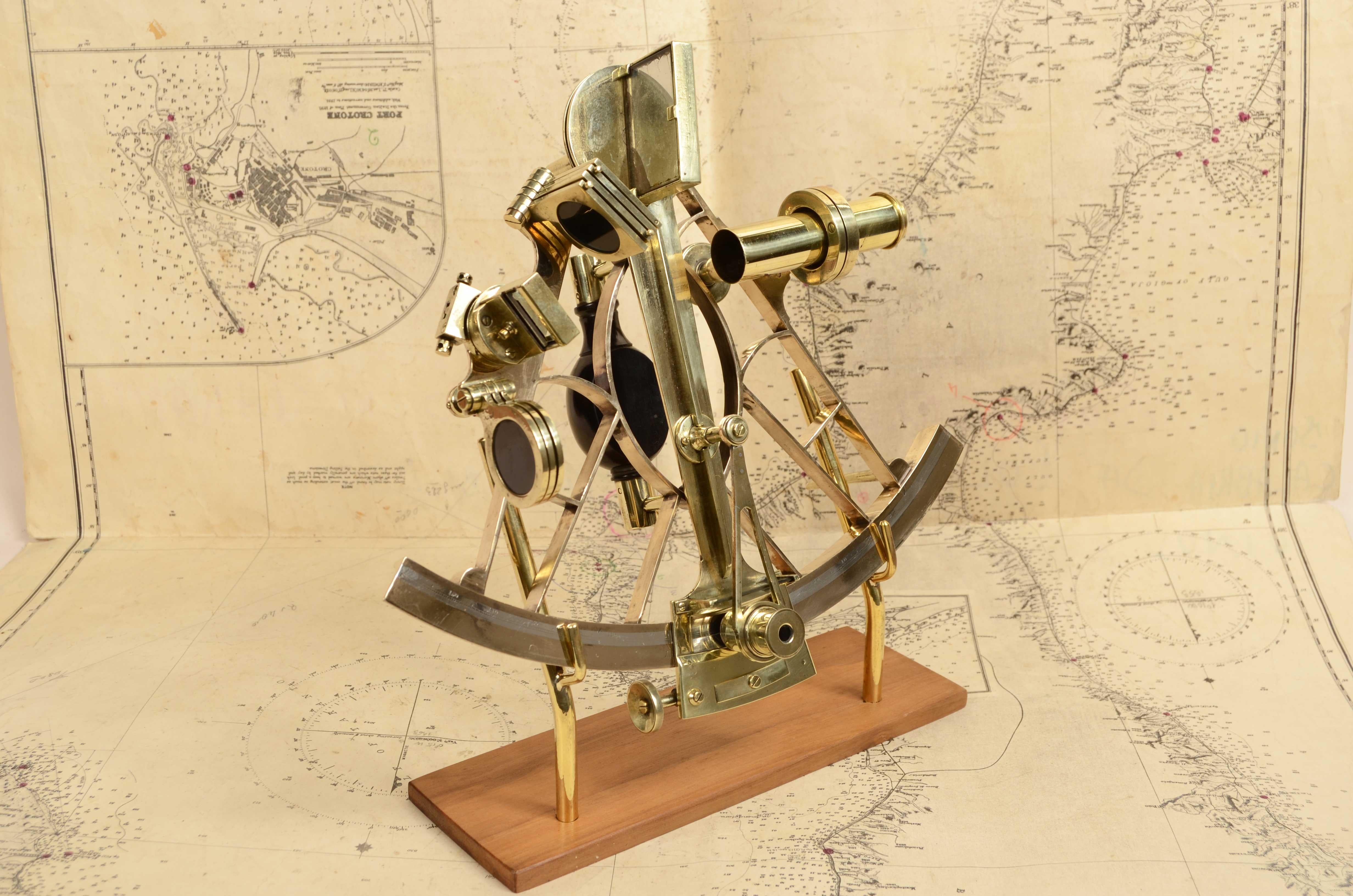 Brass sextant signed Imray & Son 89 & 102 Minories London mid-19th century For Sale 7