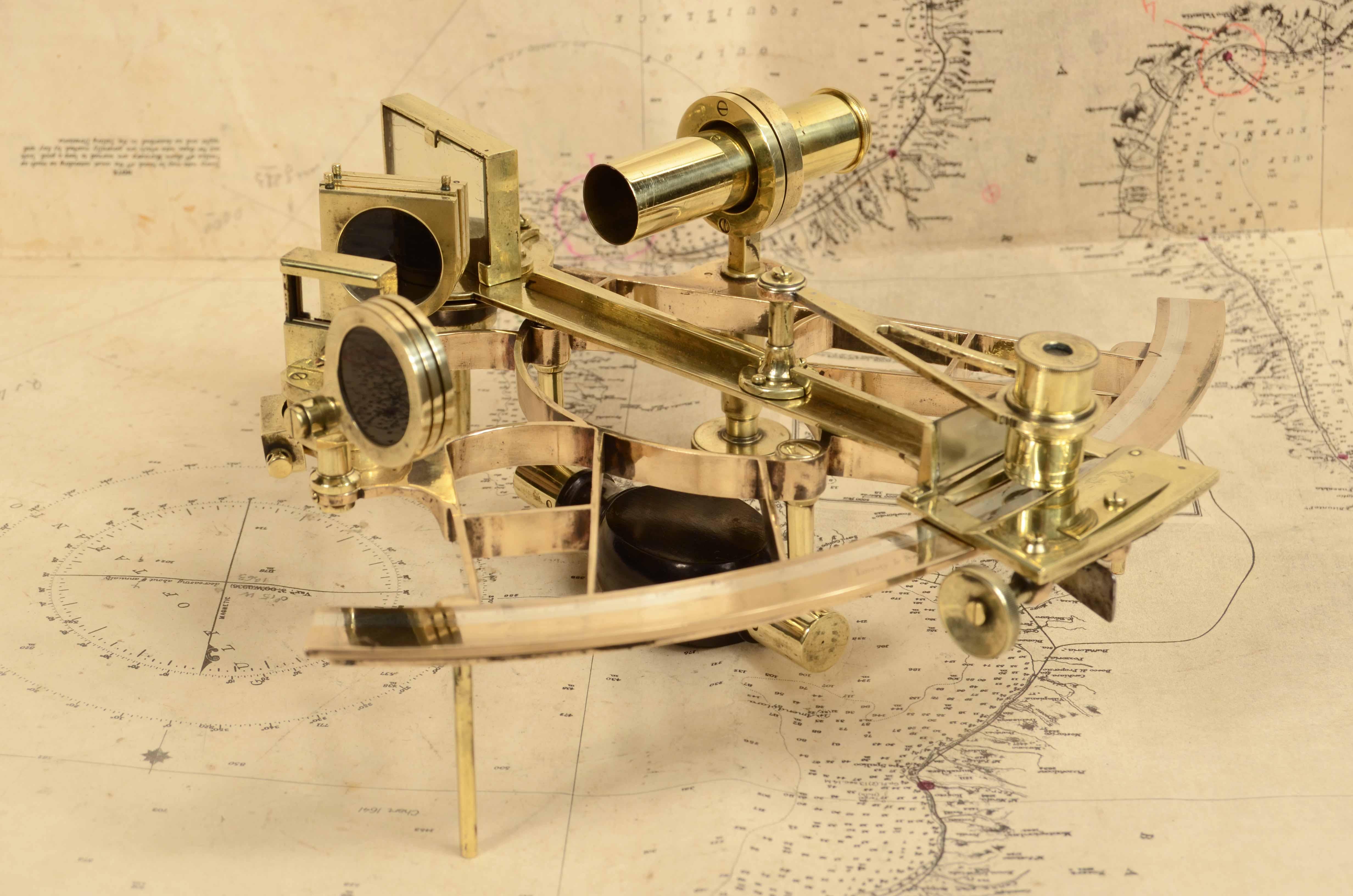 Brass sextant signed Imray & Son 89 & 102 Minories London mid-19th century For Sale 8
