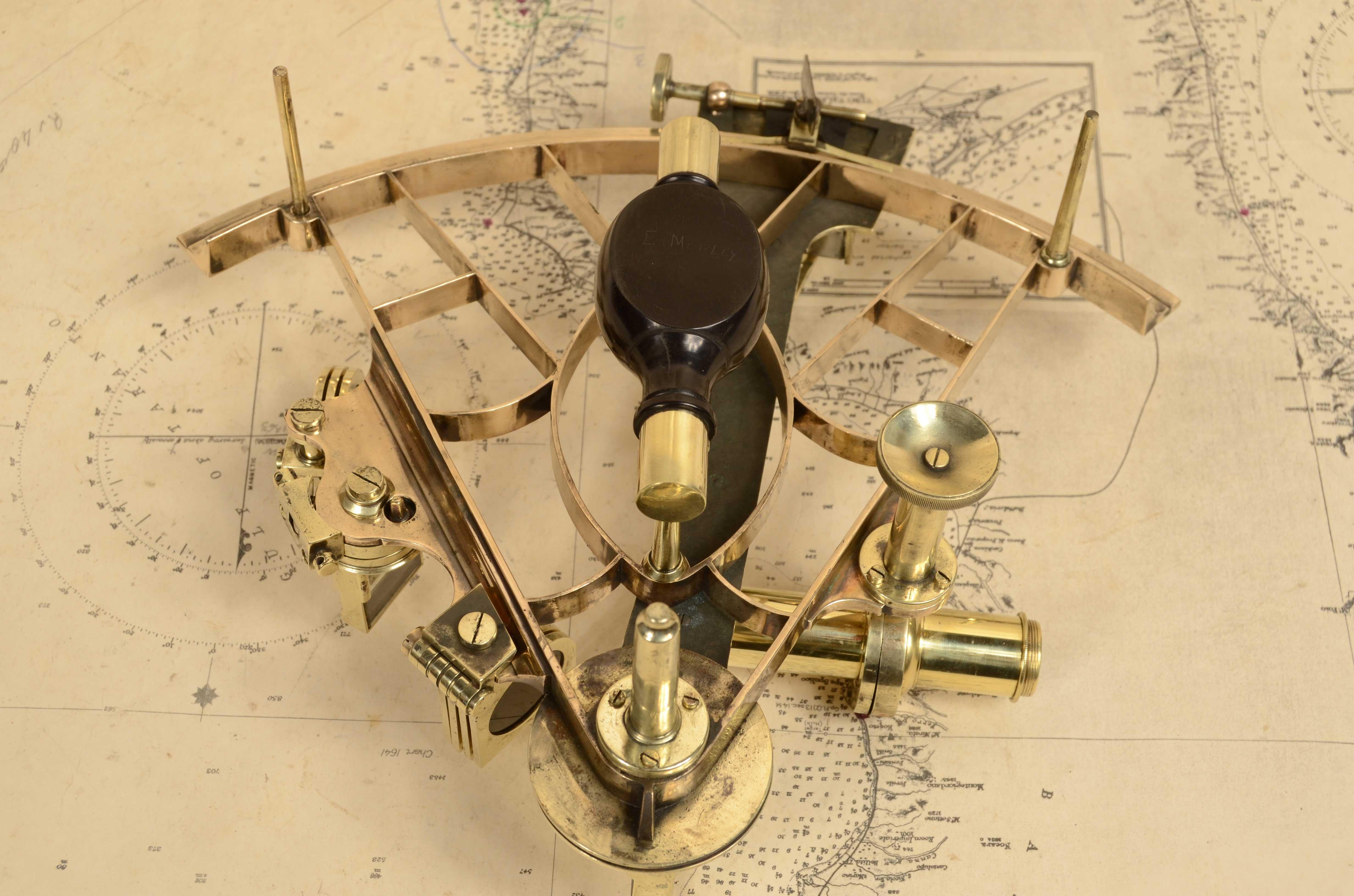 Brass sextant signed Imray & Son 89 & 102 Minories London mid-19th century For Sale 10