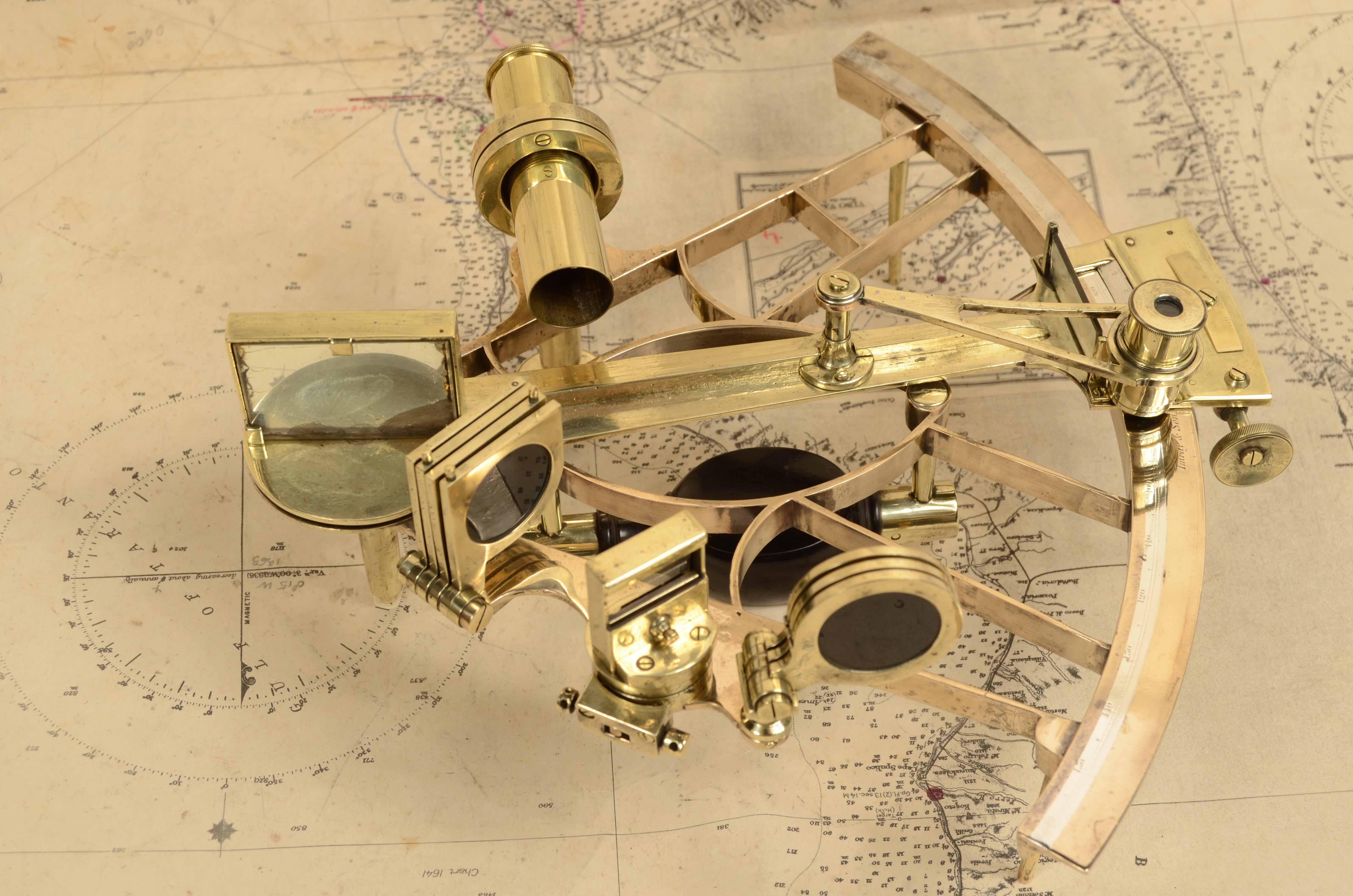Brass sextant signed Imray & Son 89 & 102 Minories London mid-19th century For Sale 3