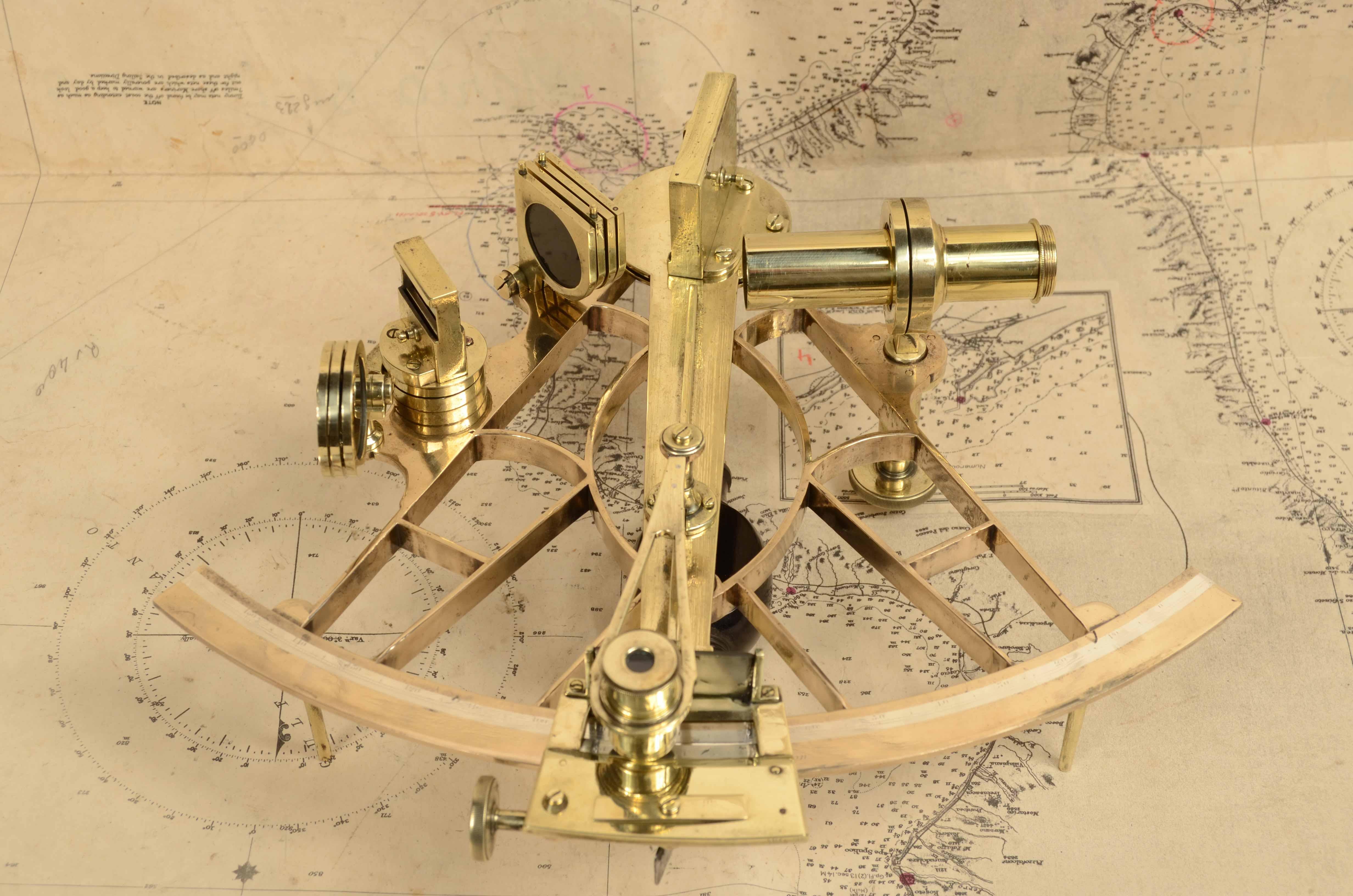 Brass sextant signed Imray & Son 89 & 102 Minories London mid-19th century For Sale 4