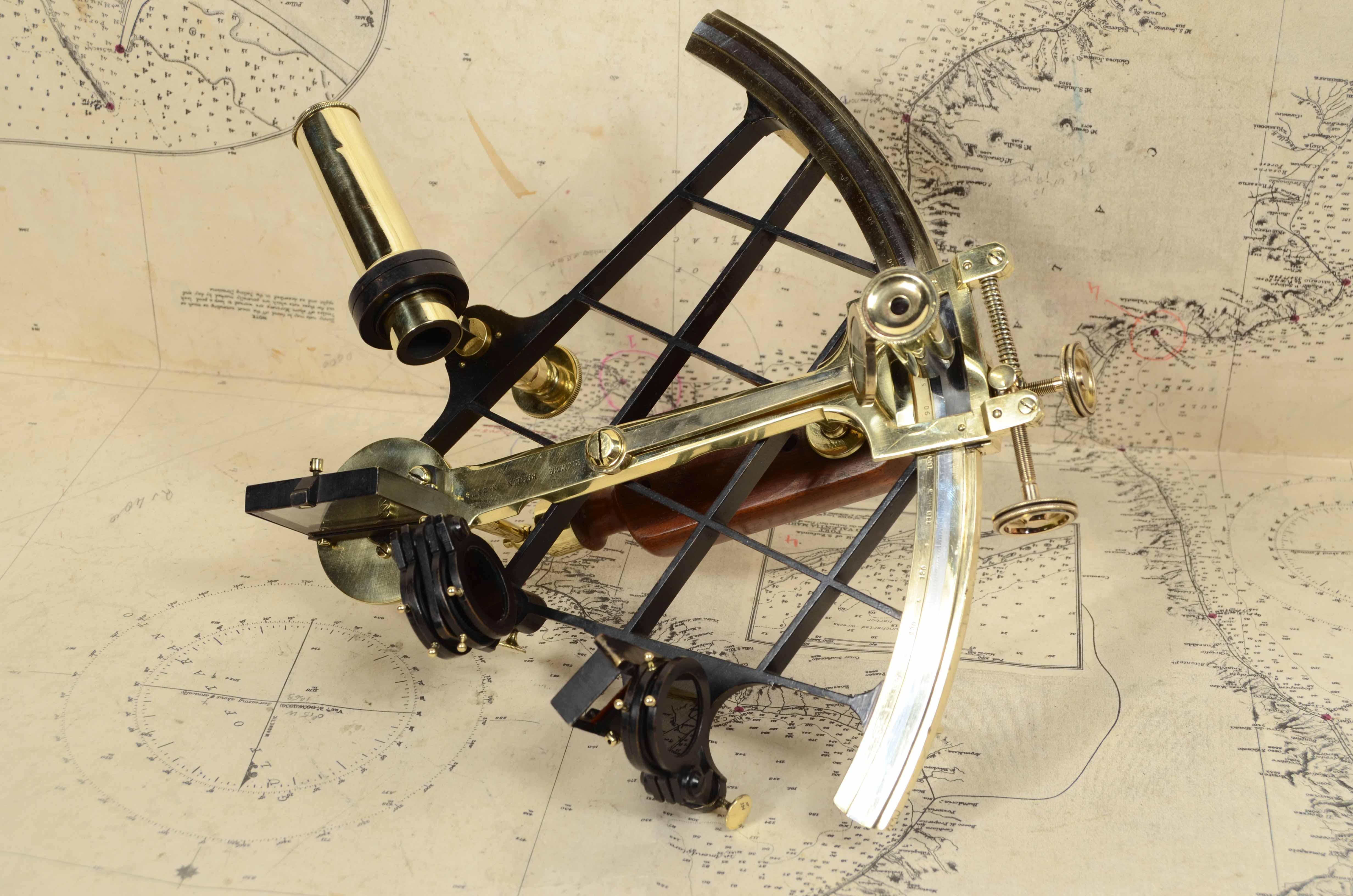 Sextant in  brass signed R. Jmme Berlin no. 2578 second  mid 19th Century 7