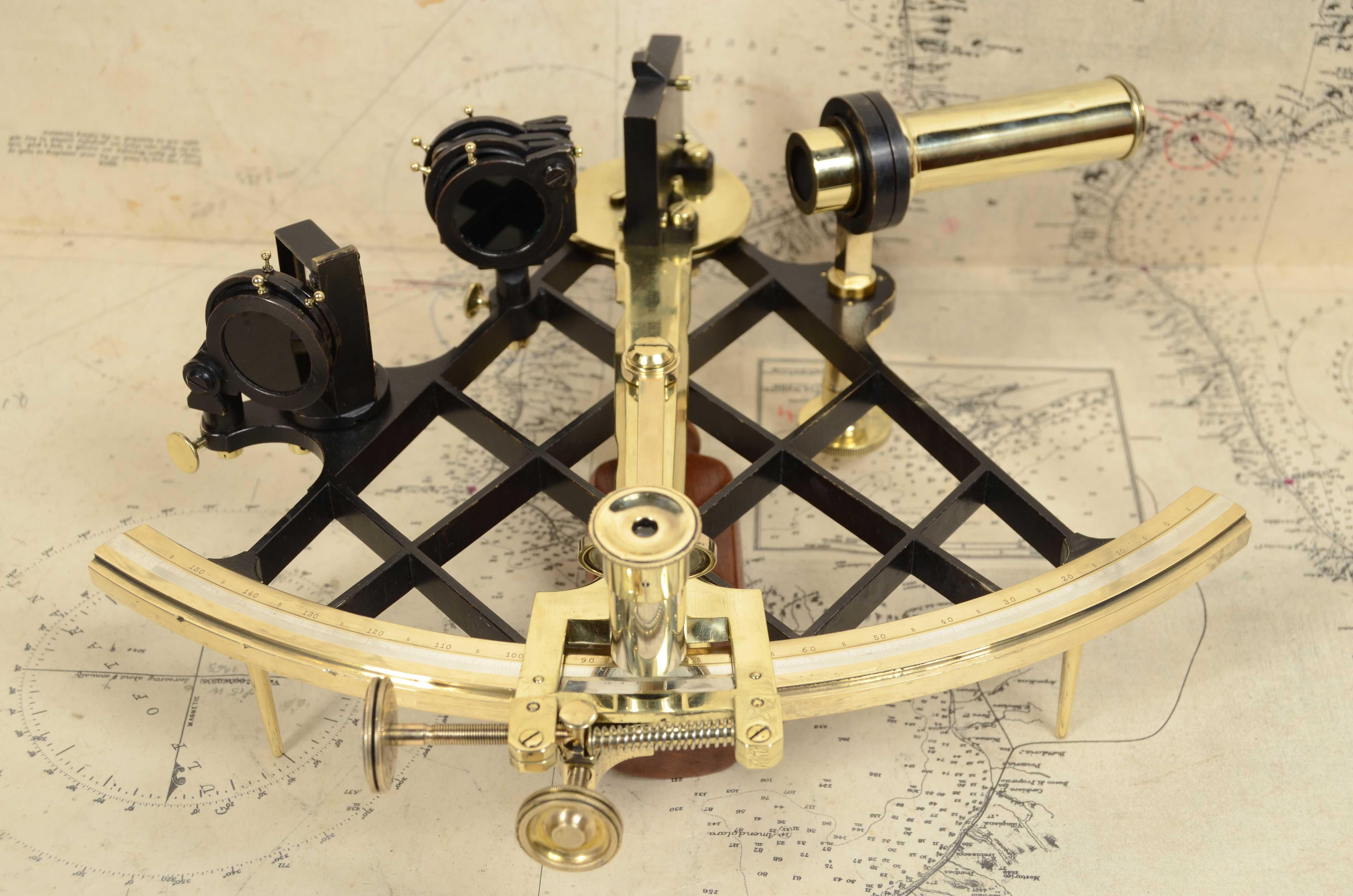 Sextant in  brass signed R. Jmme Berlin no. 2578 second  mid 19th Century 8