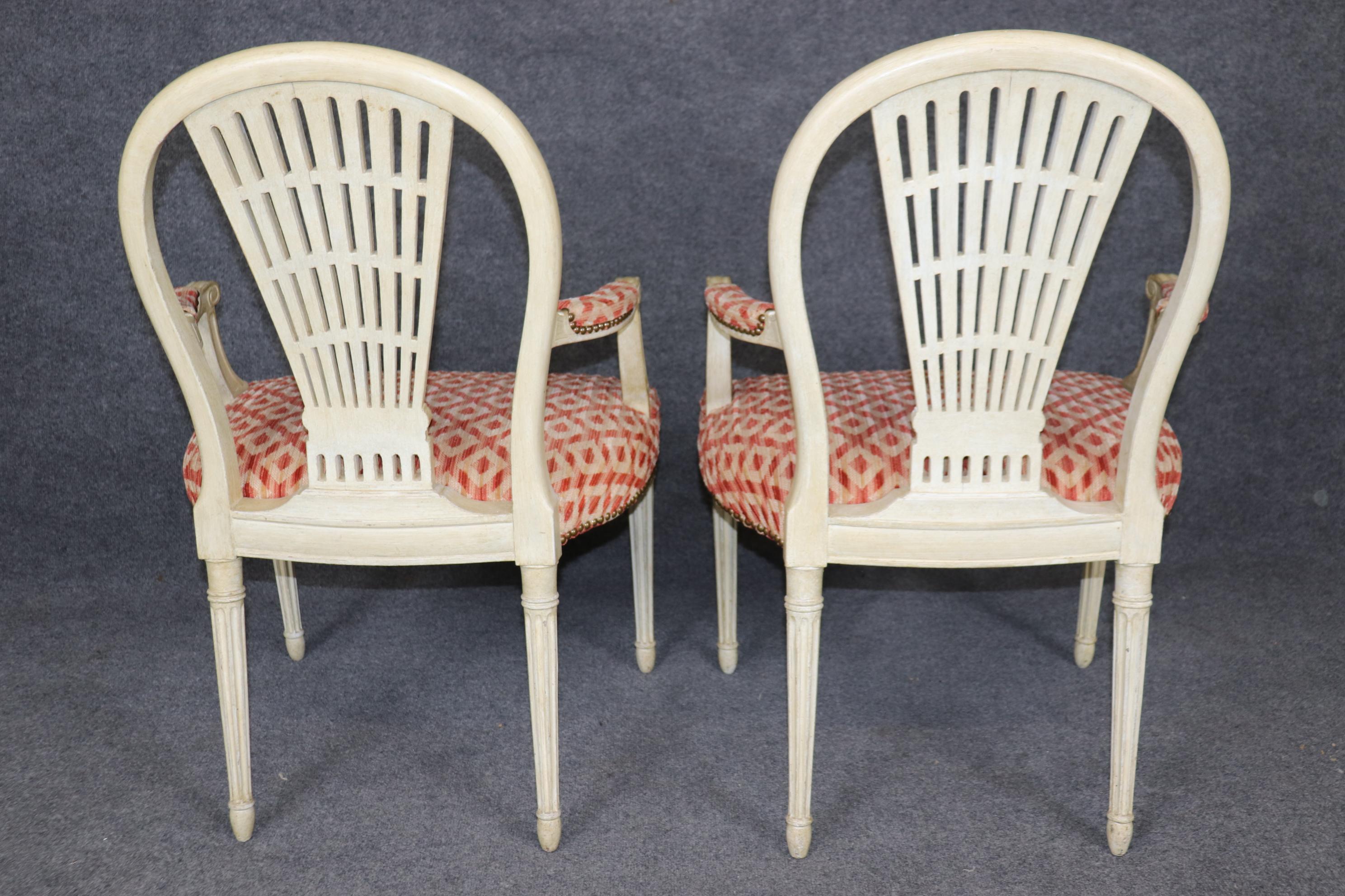 Set 10 Esszimmerstühle mit Ballonrückenlehne, Maison Jansen zugeschrieben antik, weiß lackiert (Walnuss) im Angebot