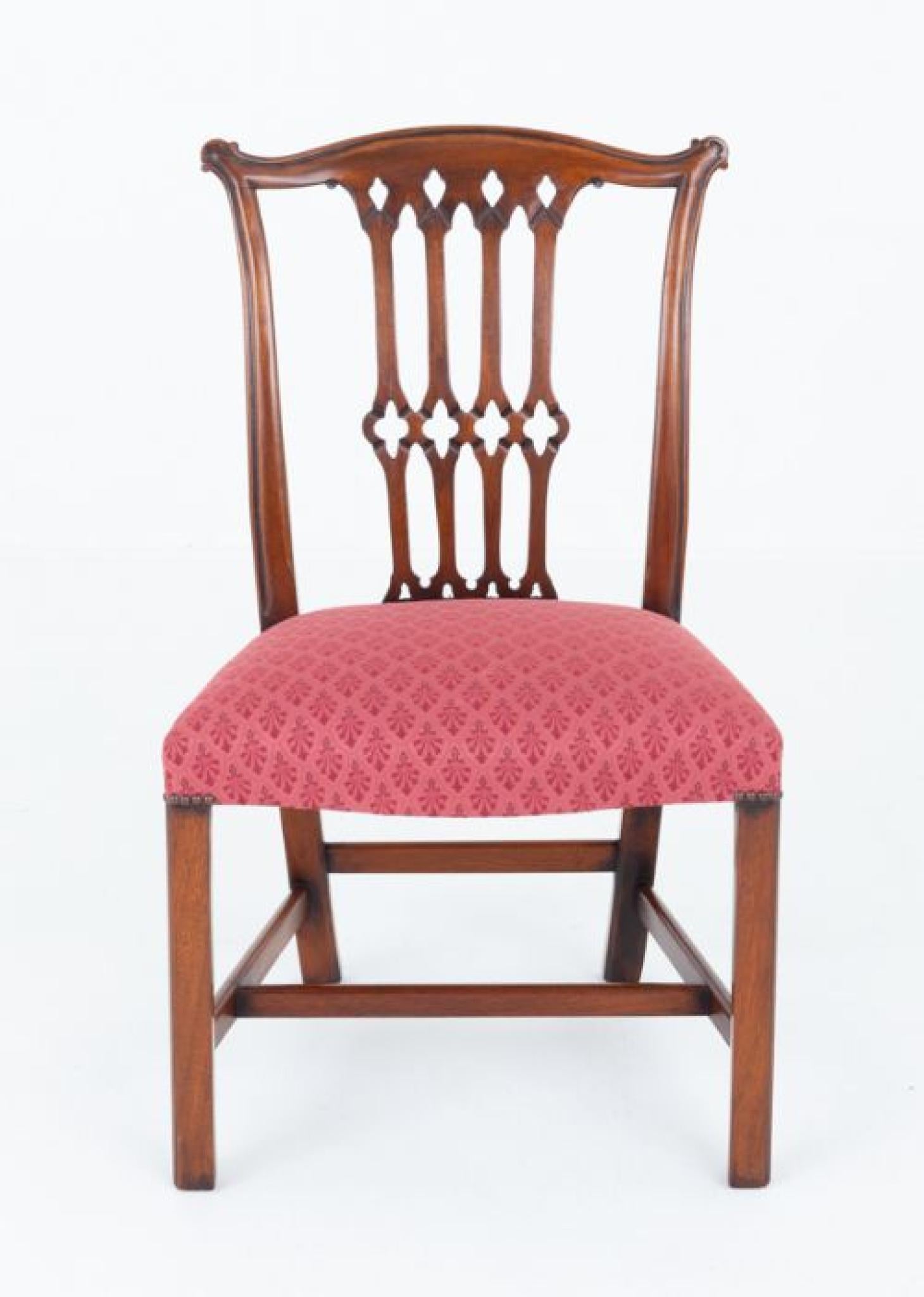Stile Adirondack Set 10 sedie da pranzo Chippendale in mogano in vendita