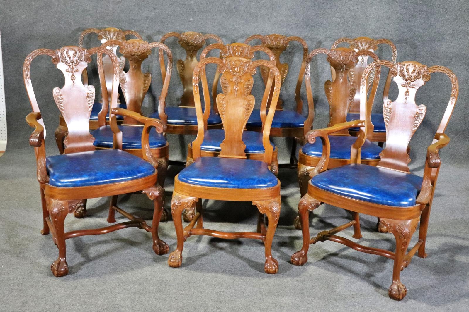 Early 20th Century Set 10 Custom-Made Solid Walnut Georgian Carved Dining Chairs Manner of Gillows  For Sale
