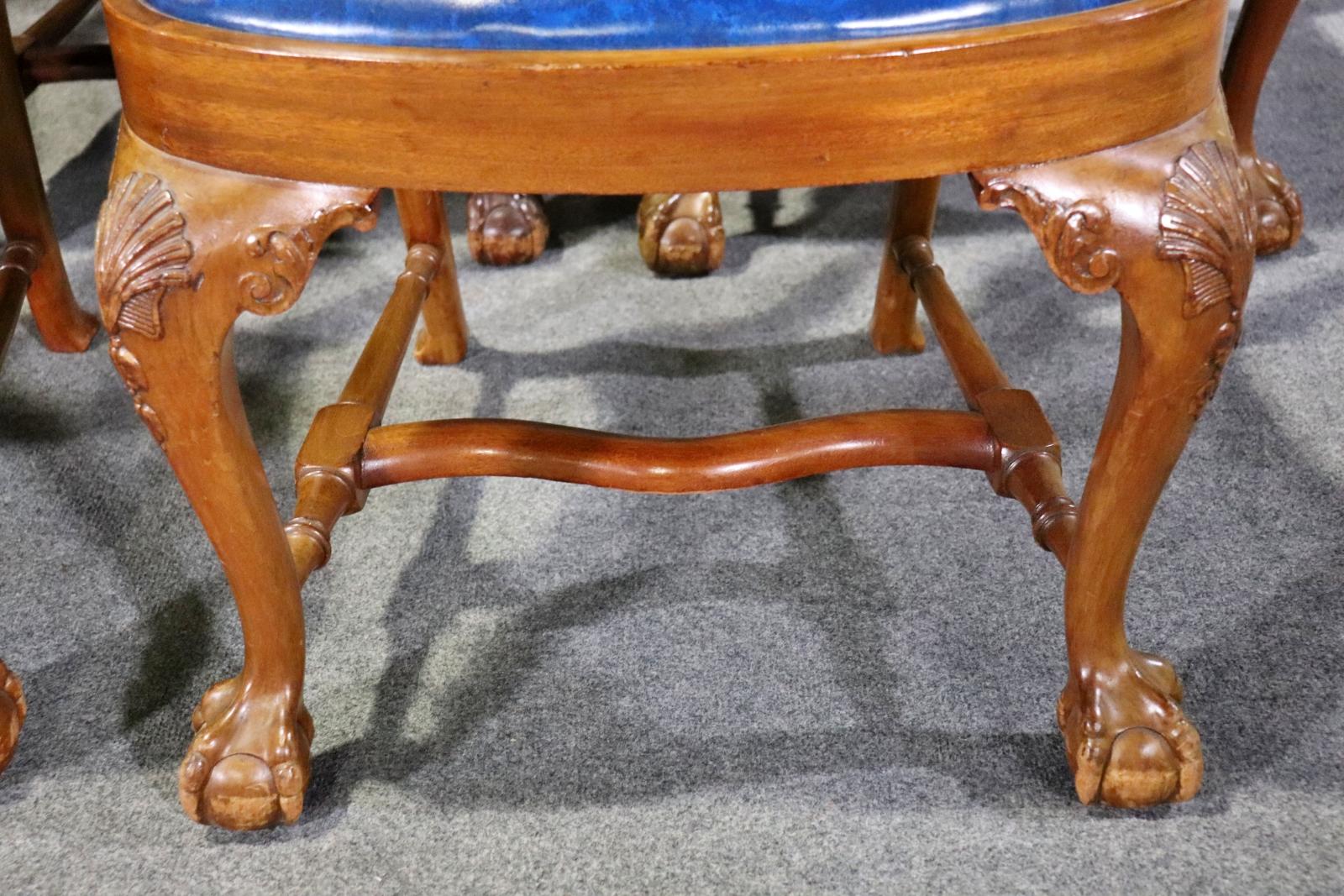 Set 10 Custom-Made Solid Walnut Georgian Carved Dining Chairs Manner of Gillows  For Sale 3