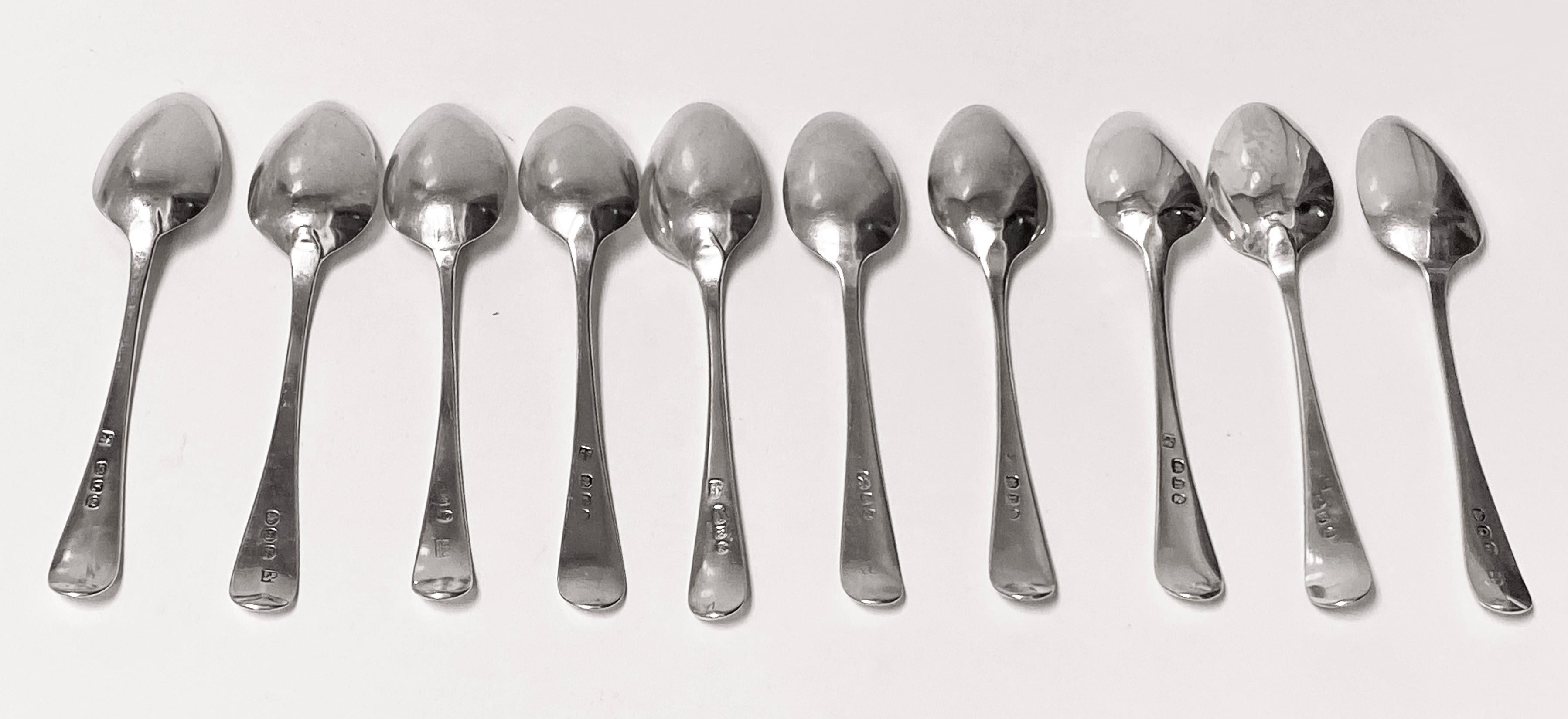 Set 10 Georgian Silver Teaspoons London 1801-13 mixed Peter Ann and William Bate In Good Condition For Sale In Toronto, Ontario