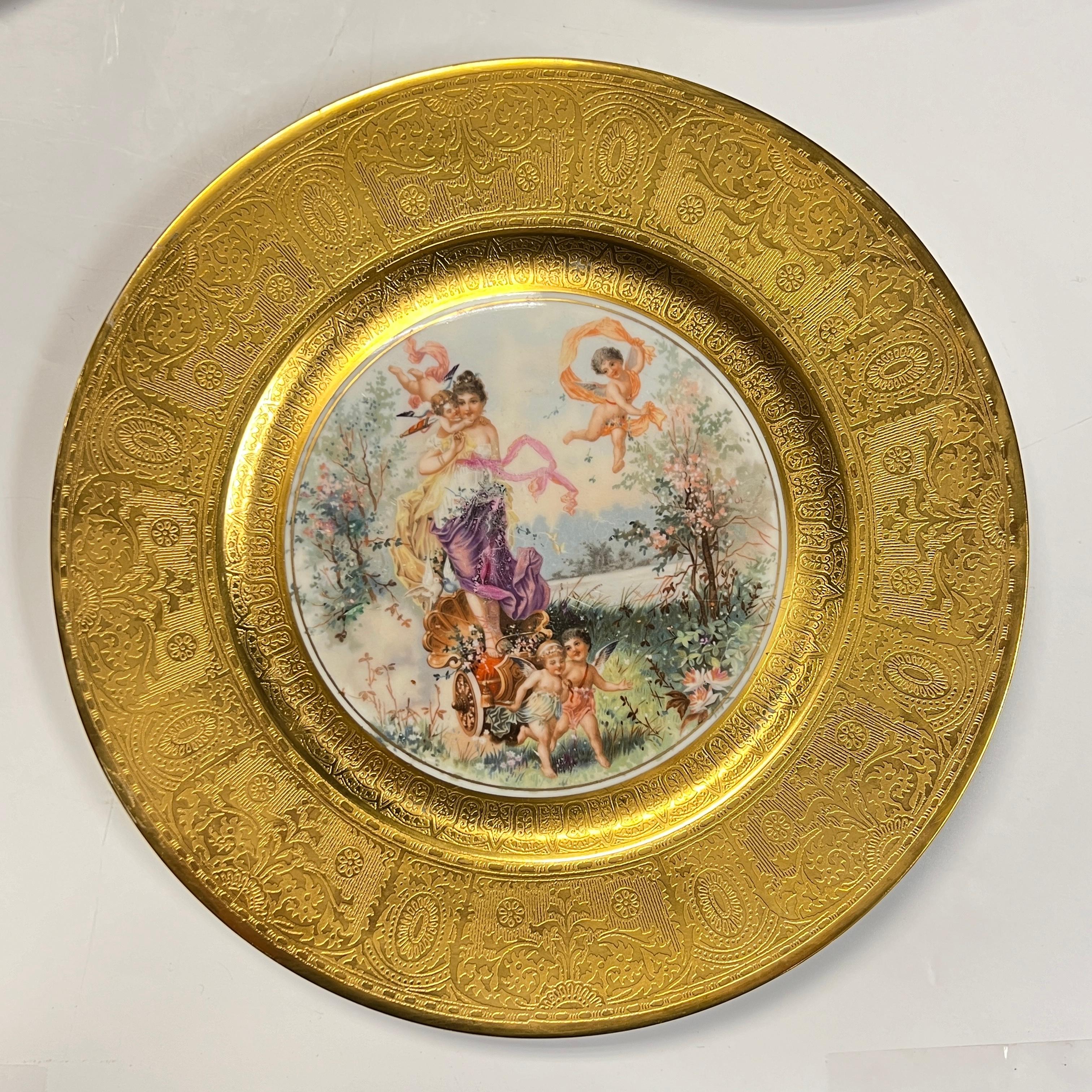 Dorato Set di 12 piatti antichi dorati neoclassici di Imperial in vendita