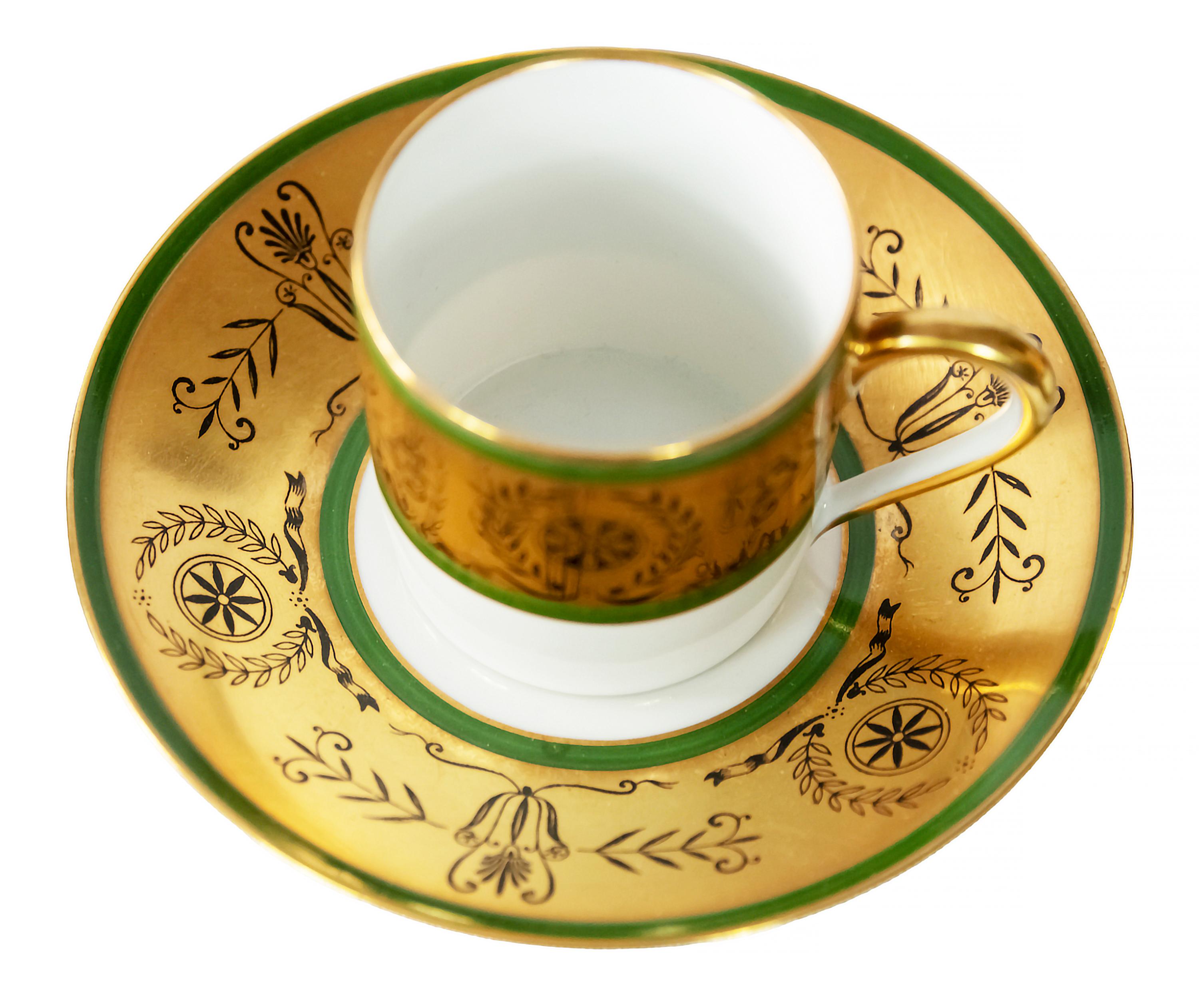 Set 12 pcs. French Limoges Porcelain Espresso Cups/Saucers In Good Condition For Sale In Vilnius, LT