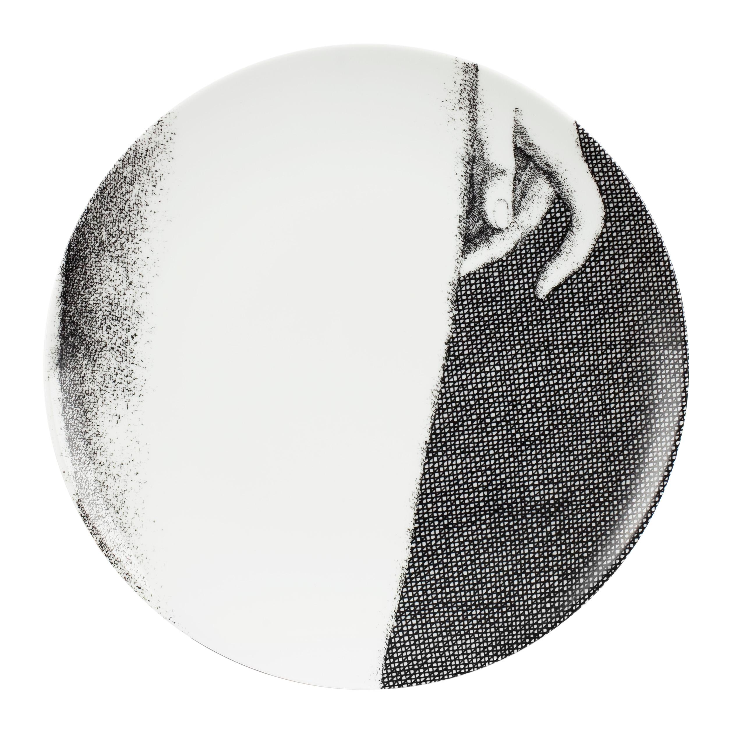 Set 12 Porcelain Plates Eva Black/White For Sale 2