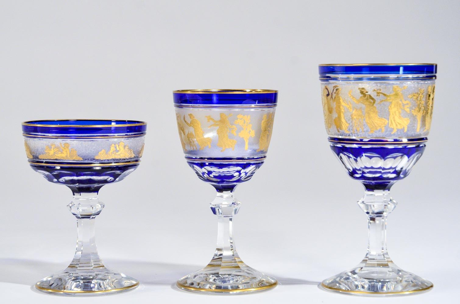 Set 12 Val Saint Lambert Cobalt Cut to Clear Gilt Goblets Champagne or Martinis For Sale 4