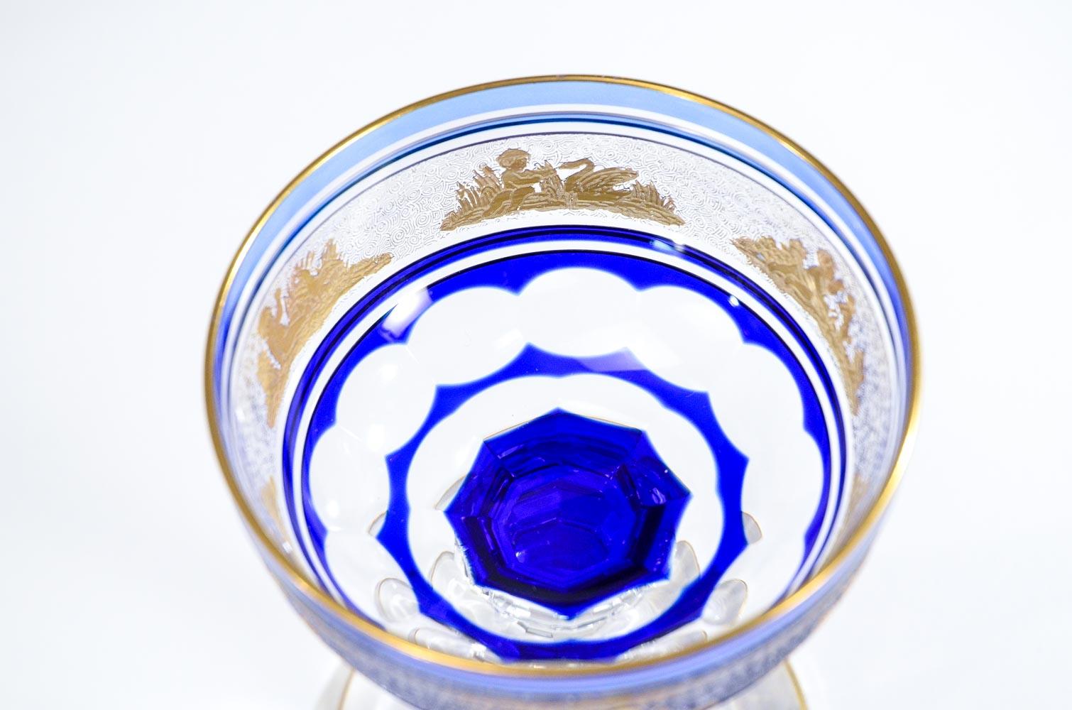 Mid-20th Century Set 12 Val Saint Lambert Cobalt Cut to Clear Gilt Goblets Champagne or Martinis For Sale