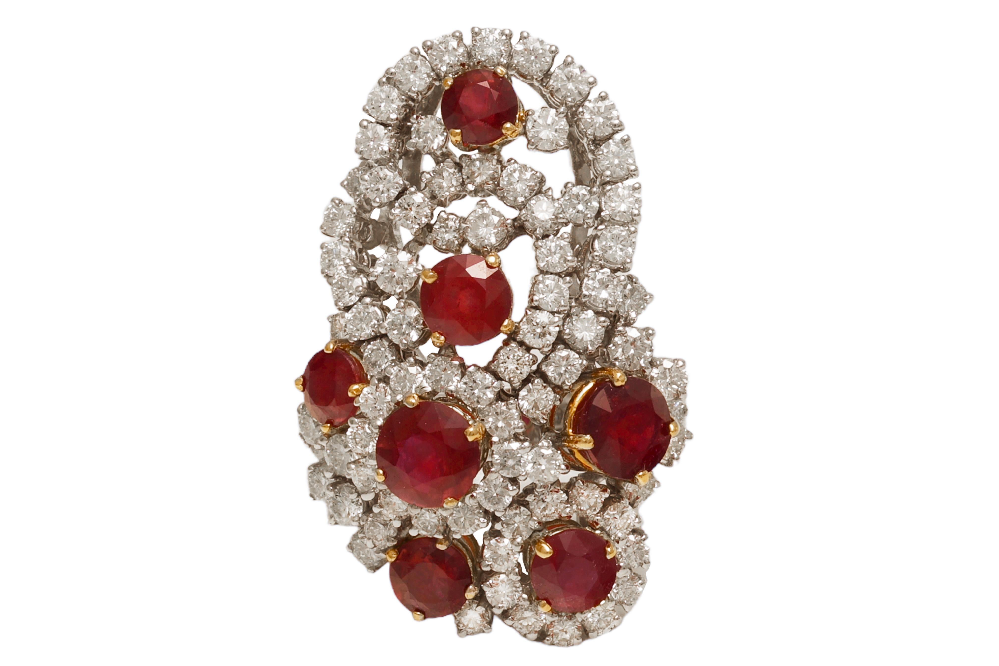 Set 18 kt. Gold Necklace, Earring, Ring, Bracelet, 116Ct Rubies & 105Ct Diamonds For Sale 9