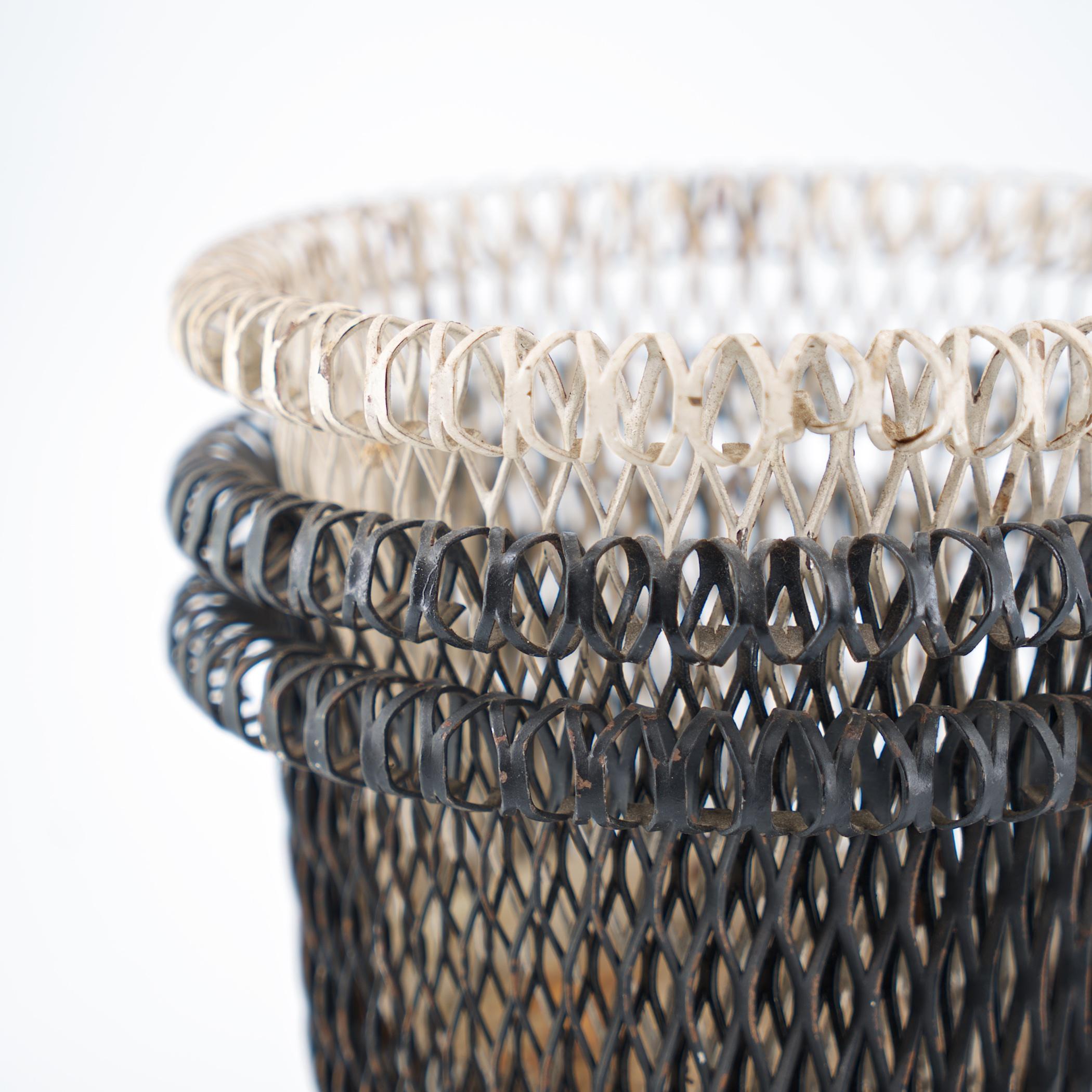 Machine-Made Set 1950s Metal Mesh Wire Planter Baskets French Mathieu Matégot Style For Sale