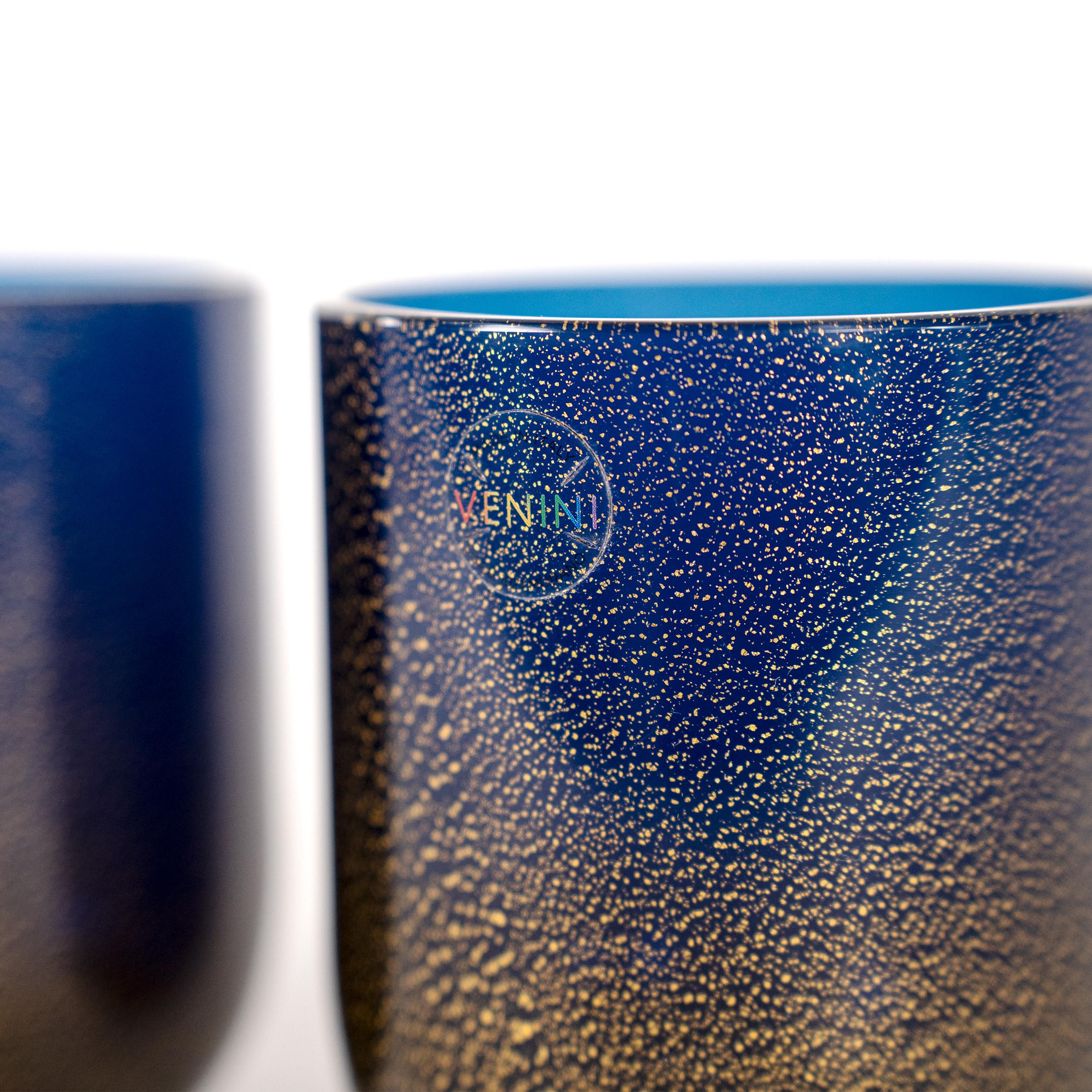 XXIe siècle et contemporain Set 2 gobelets Byzance Edition Limitée Venini, Bleu décoré de feuilles d'or en vente