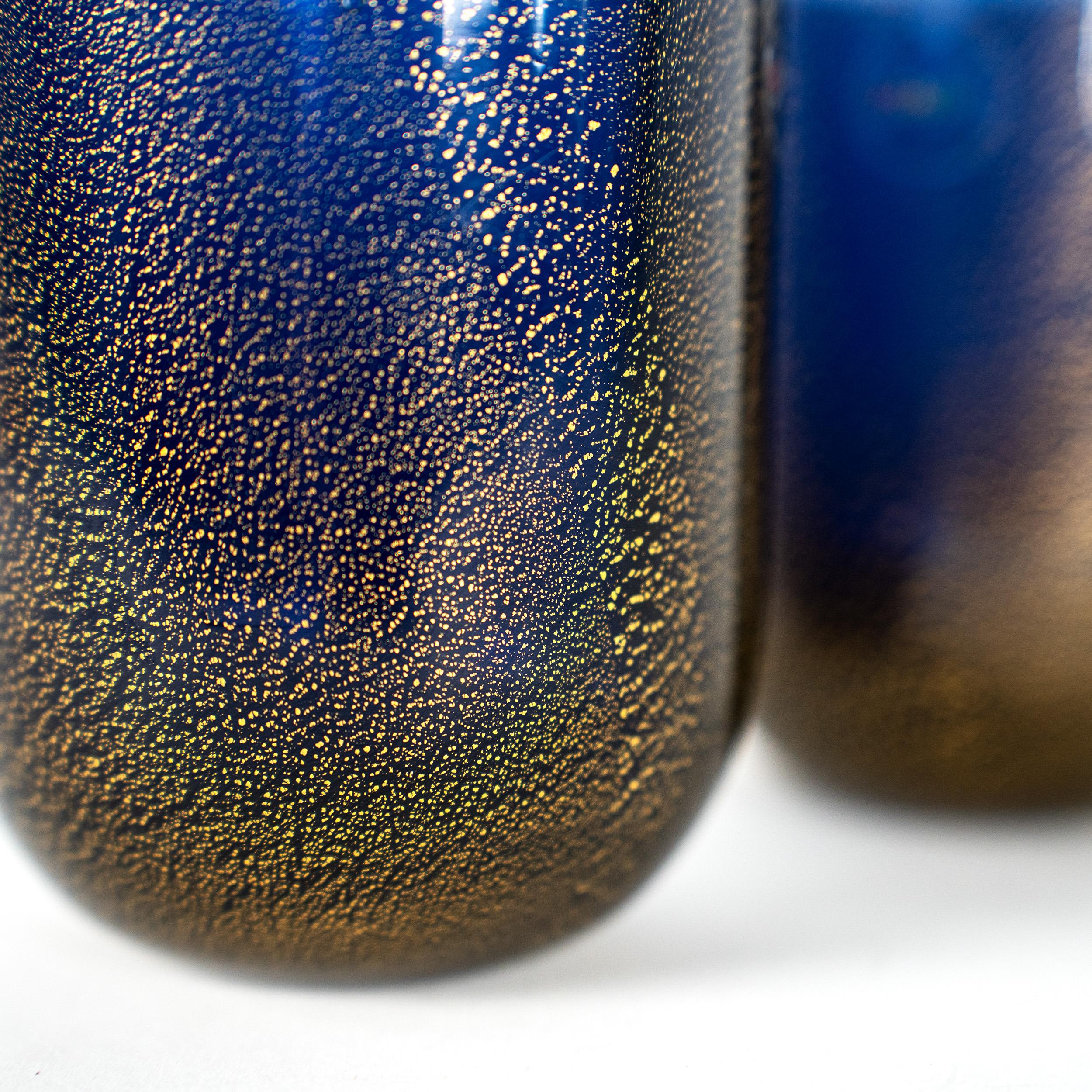 Verre brun Set 2 gobelets Byzance Edition Limitée Venini, Bleu décoré de feuilles d'or en vente