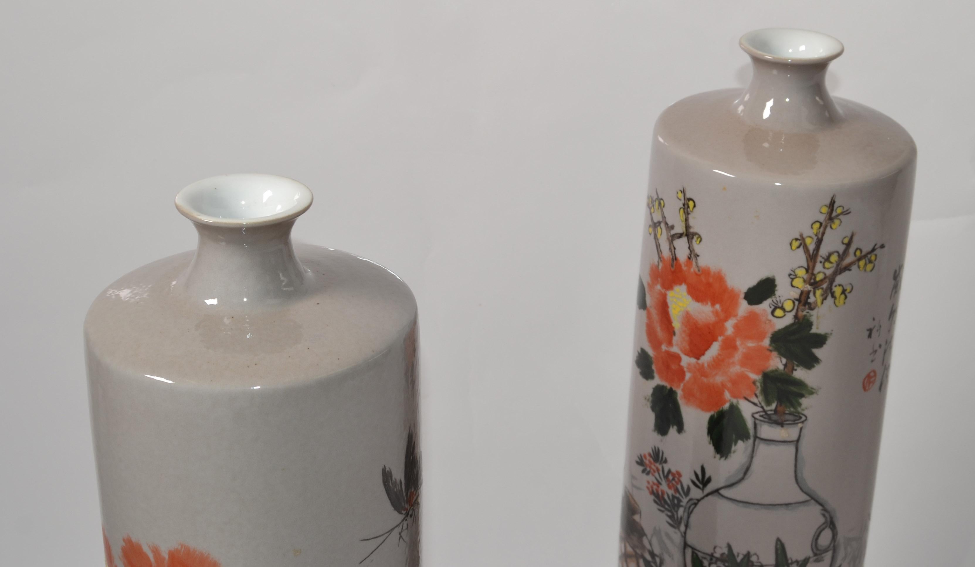Set 2 Chinoiserie Gray Orange Green Hand-Painted Japanese Decor Floor Vases 1979 For Sale 1