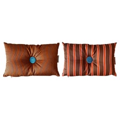Set 2 cuscini a righe rosa, rosse e arancio con bottone
