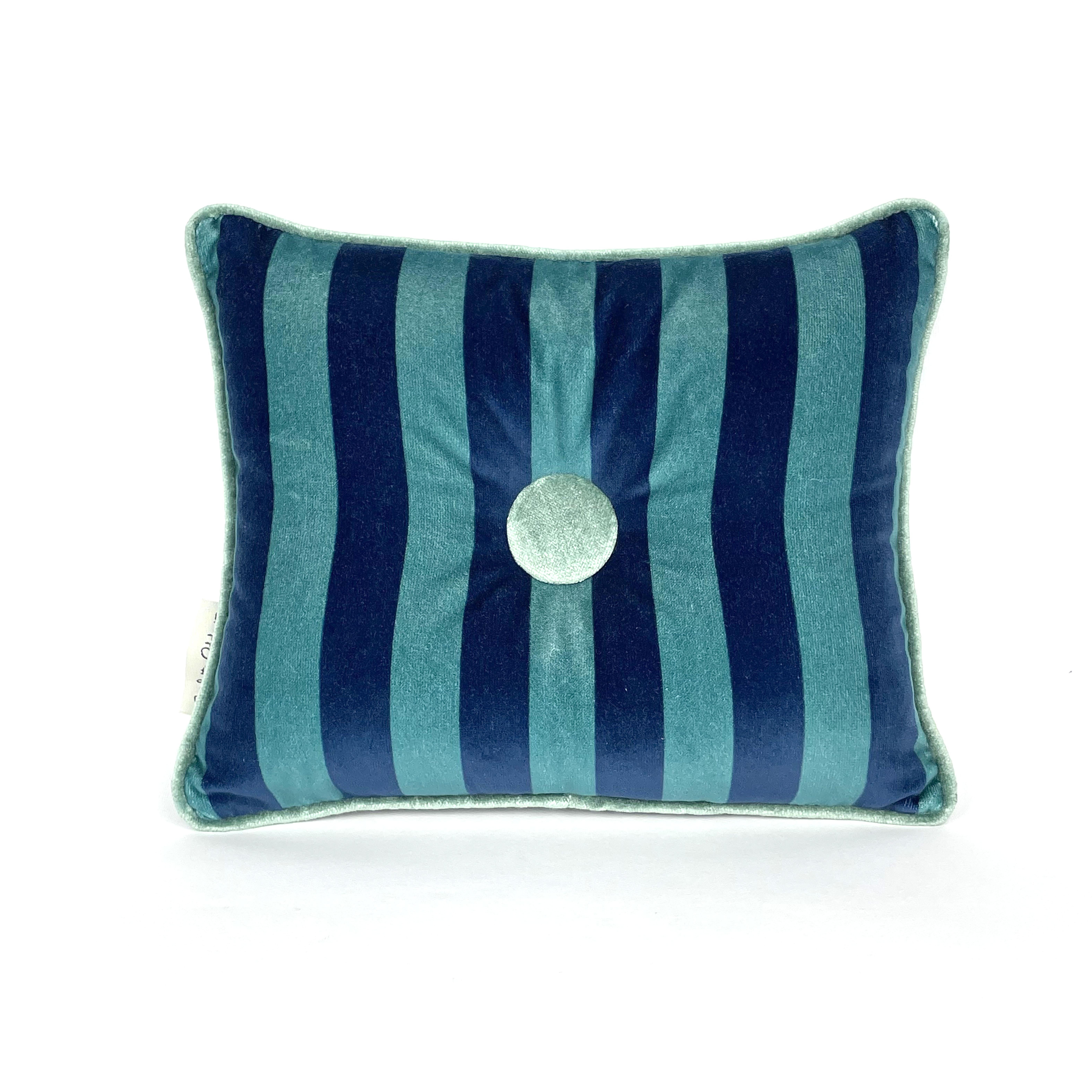Set 2 cuscini in velluto a righe blu, petrolio e azzurro con bottone In condizioni Nuovo in vendita a Torino, IT