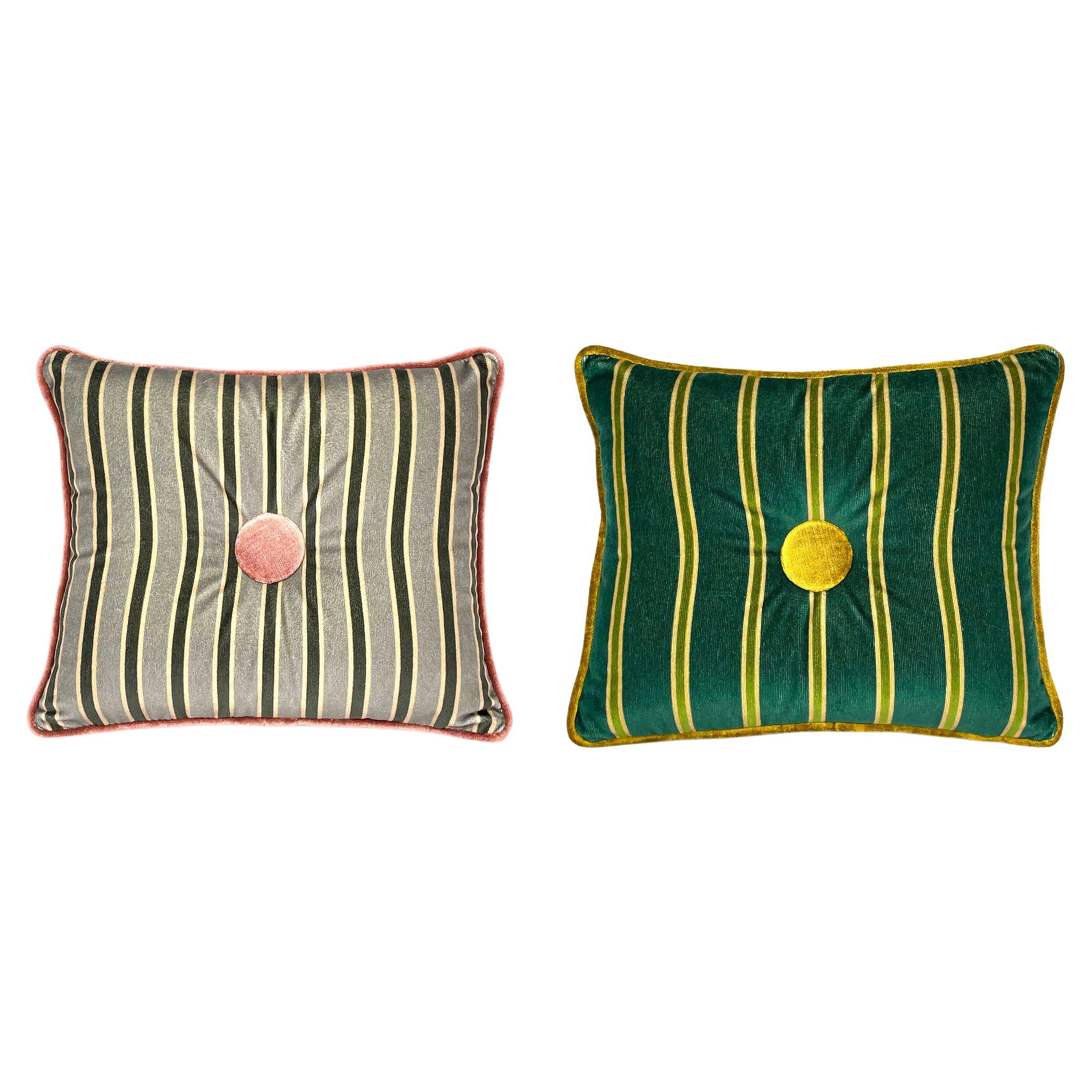 Set 2 cuscini in velluto a righe verde, oro, greige con bottone