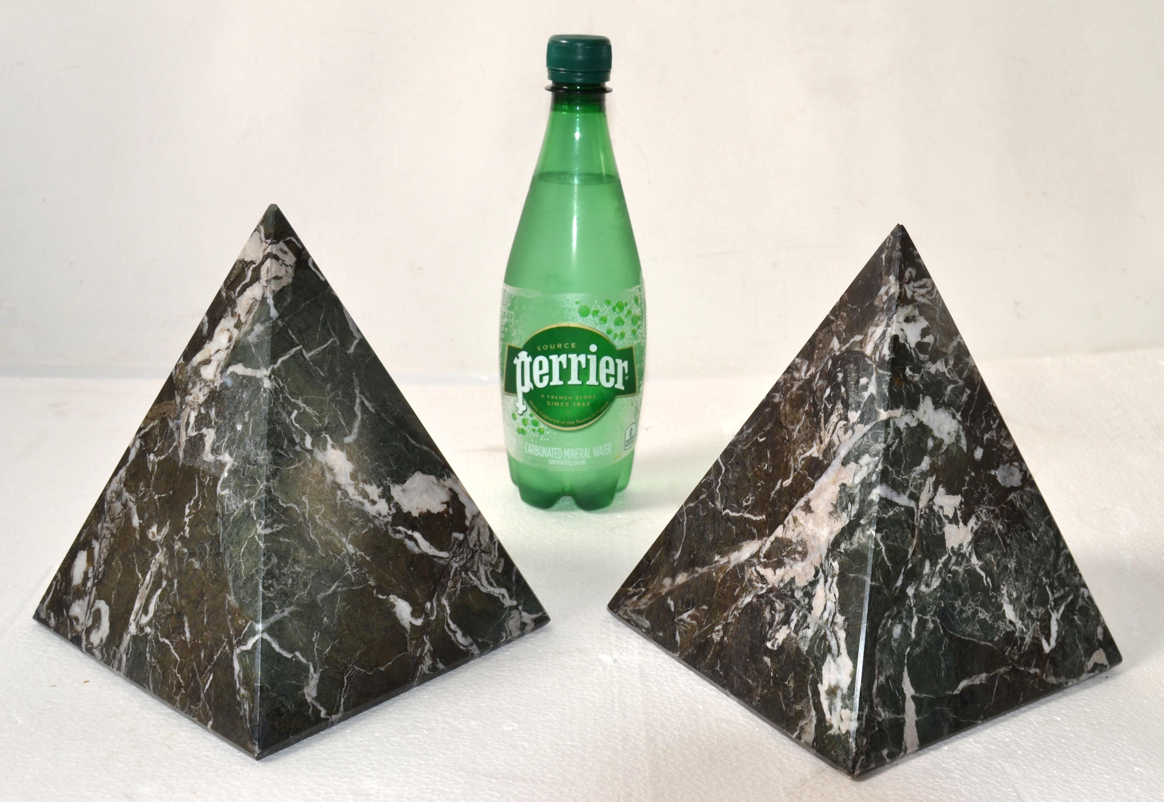 Marmo Set 2 basi per tavolo a piramide in marmo verde Onice Lella, stile Massimo and Lella Vignelli in vendita