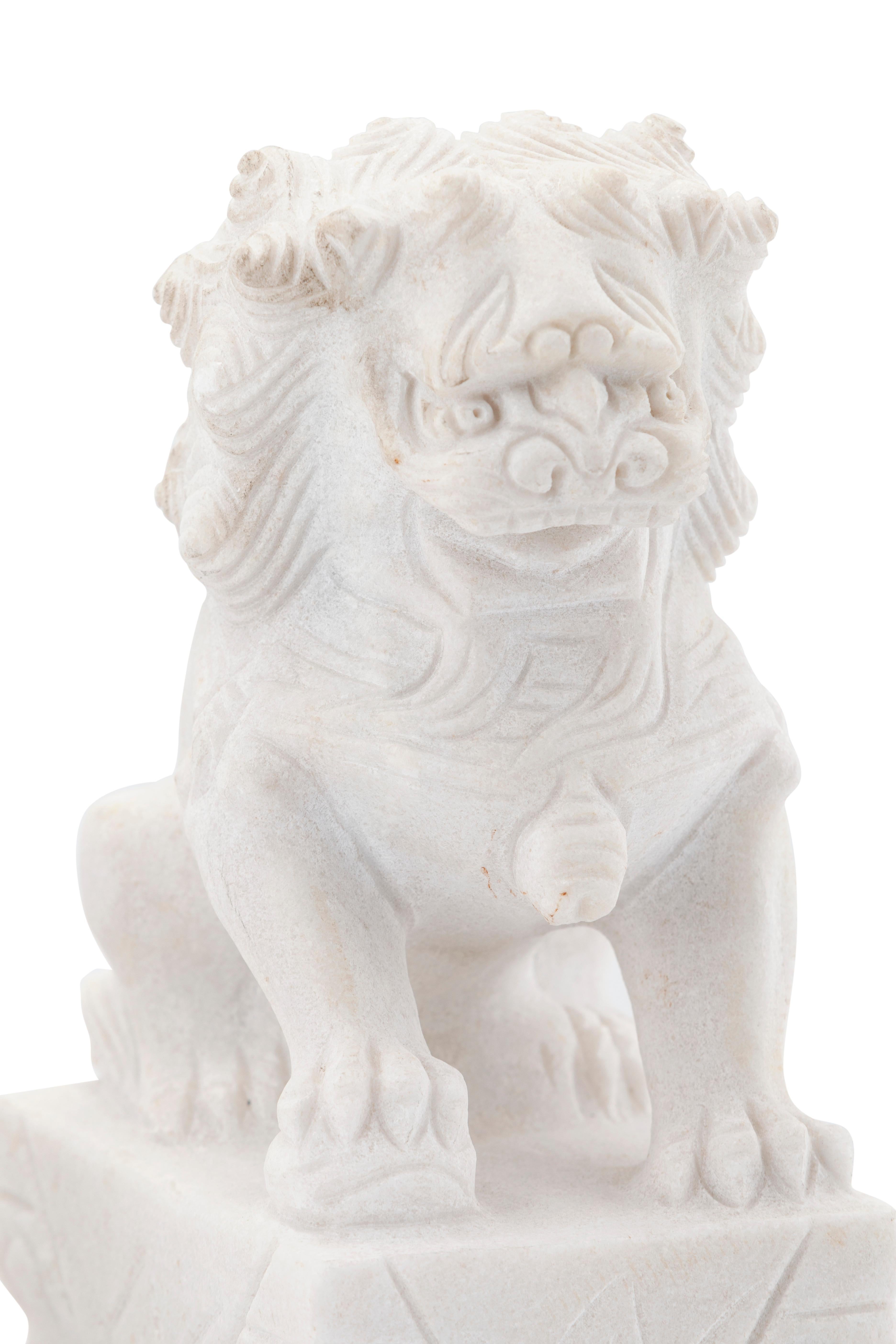 Hand-Carved Set/2 Lions, Calacatta Bianco Marble, Handmade by Lusitanus Home For Sale