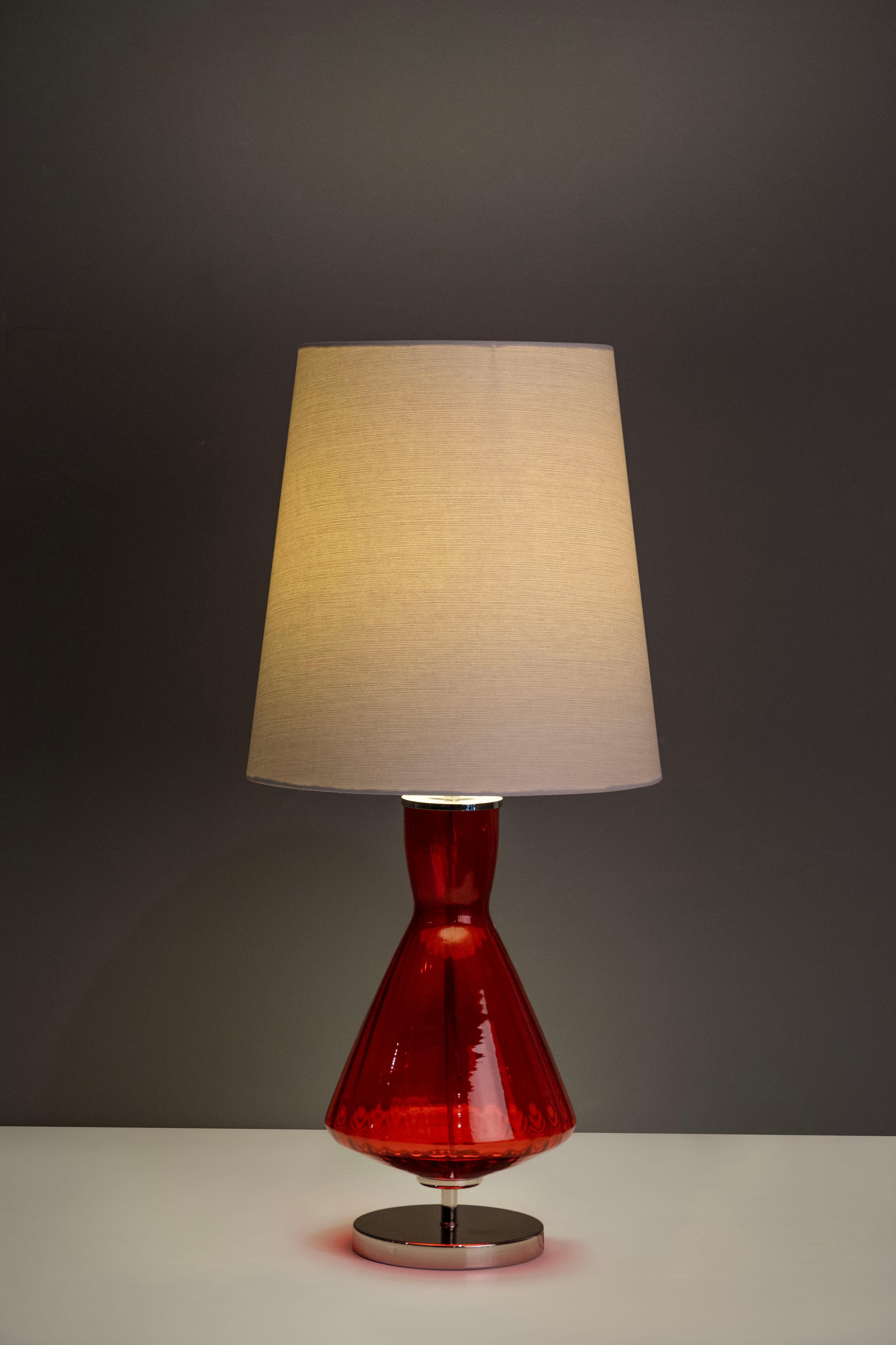 Fatto a mano Set/2 lampade da tavolo moderne, base in vetro, paralume in seta, fatte a mano da Greenapple in vendita