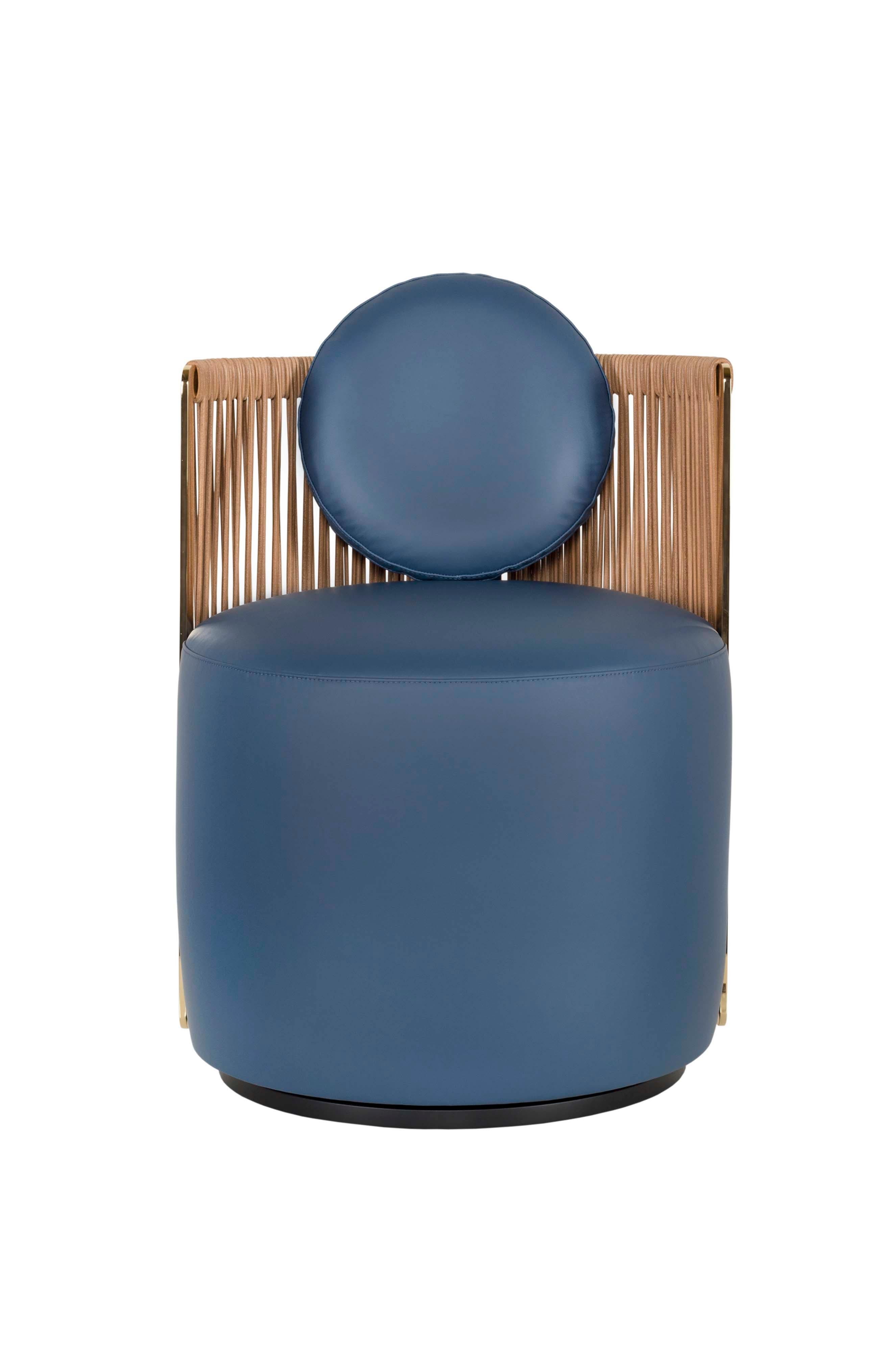 Moderne Set/2 Fauteuil Thea Modernity en cuir naturel et bleu fait main en Italie par Fendi en vente