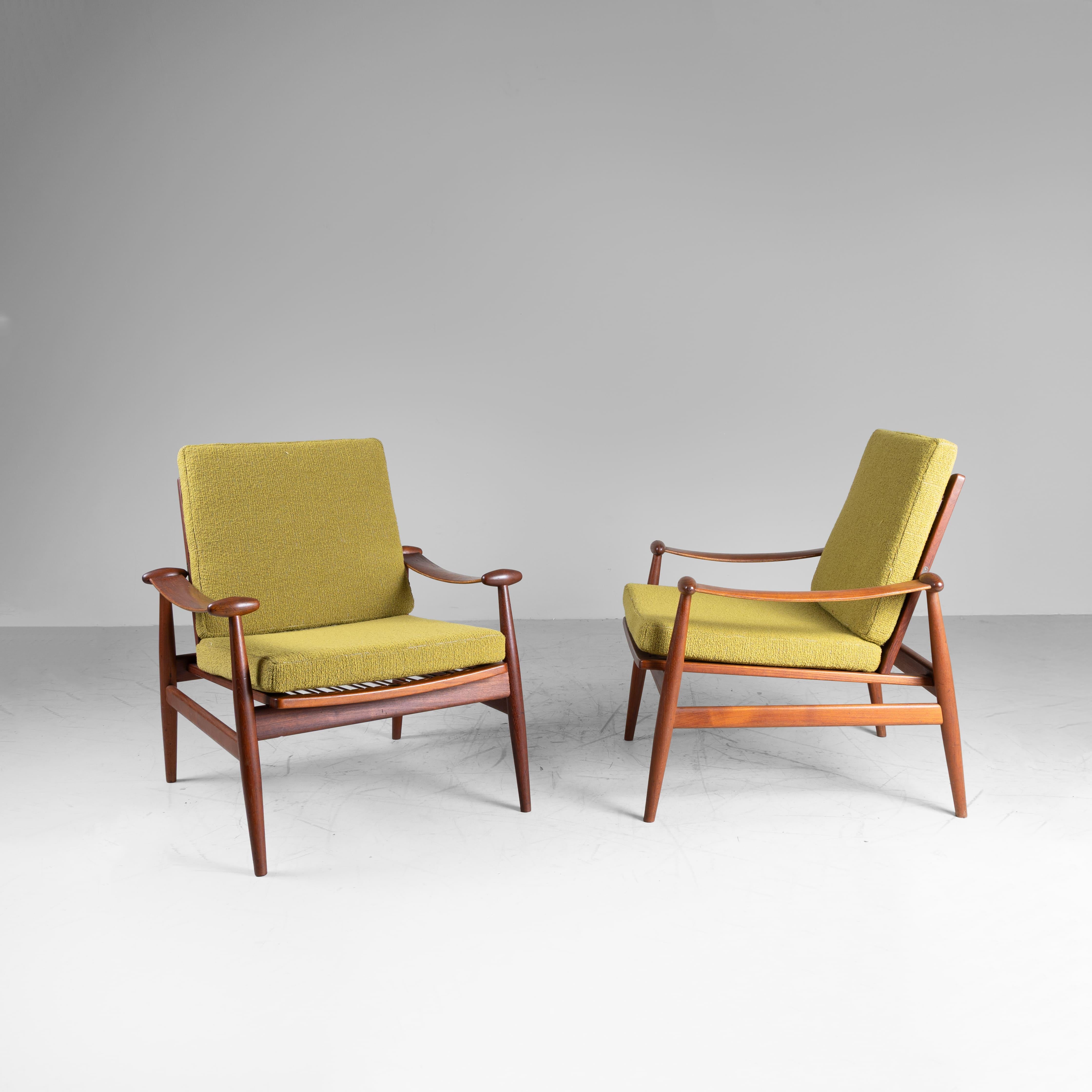 FD133 2-Stuhl-Set, Finn Juhl (Skandinavische Moderne) im Angebot